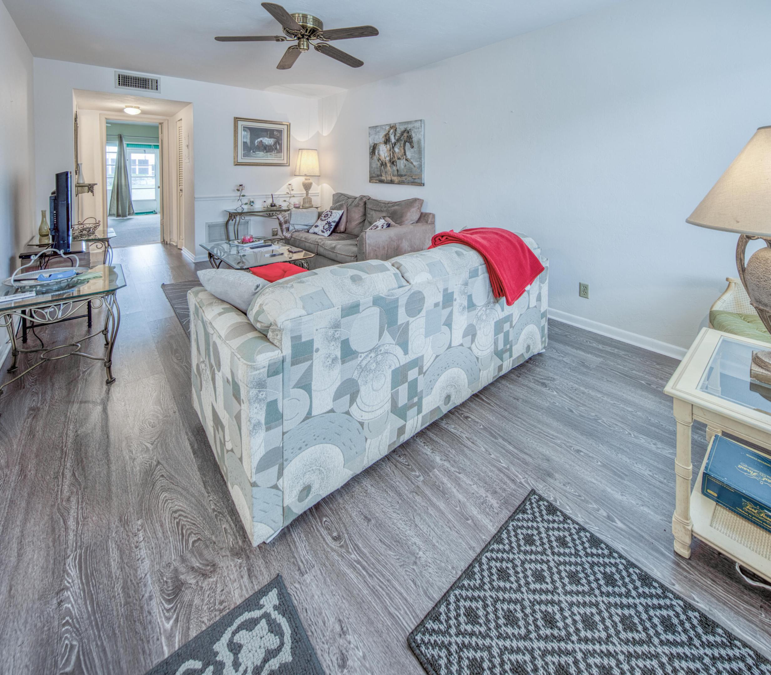 MURRY HILLS APT BLDG CONDO - Residential