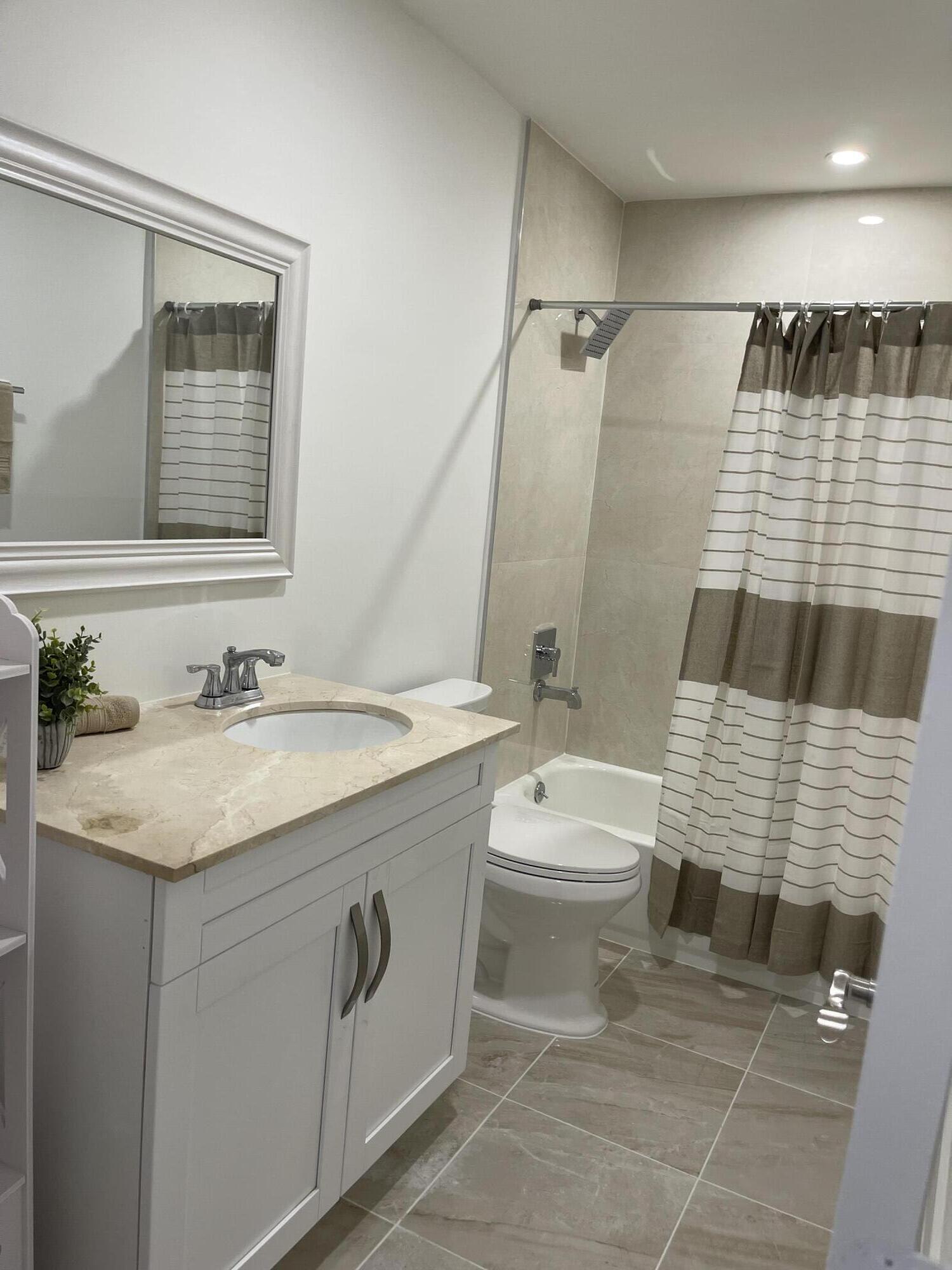 LAKES OF ACADIA UNIT ONE - Residential