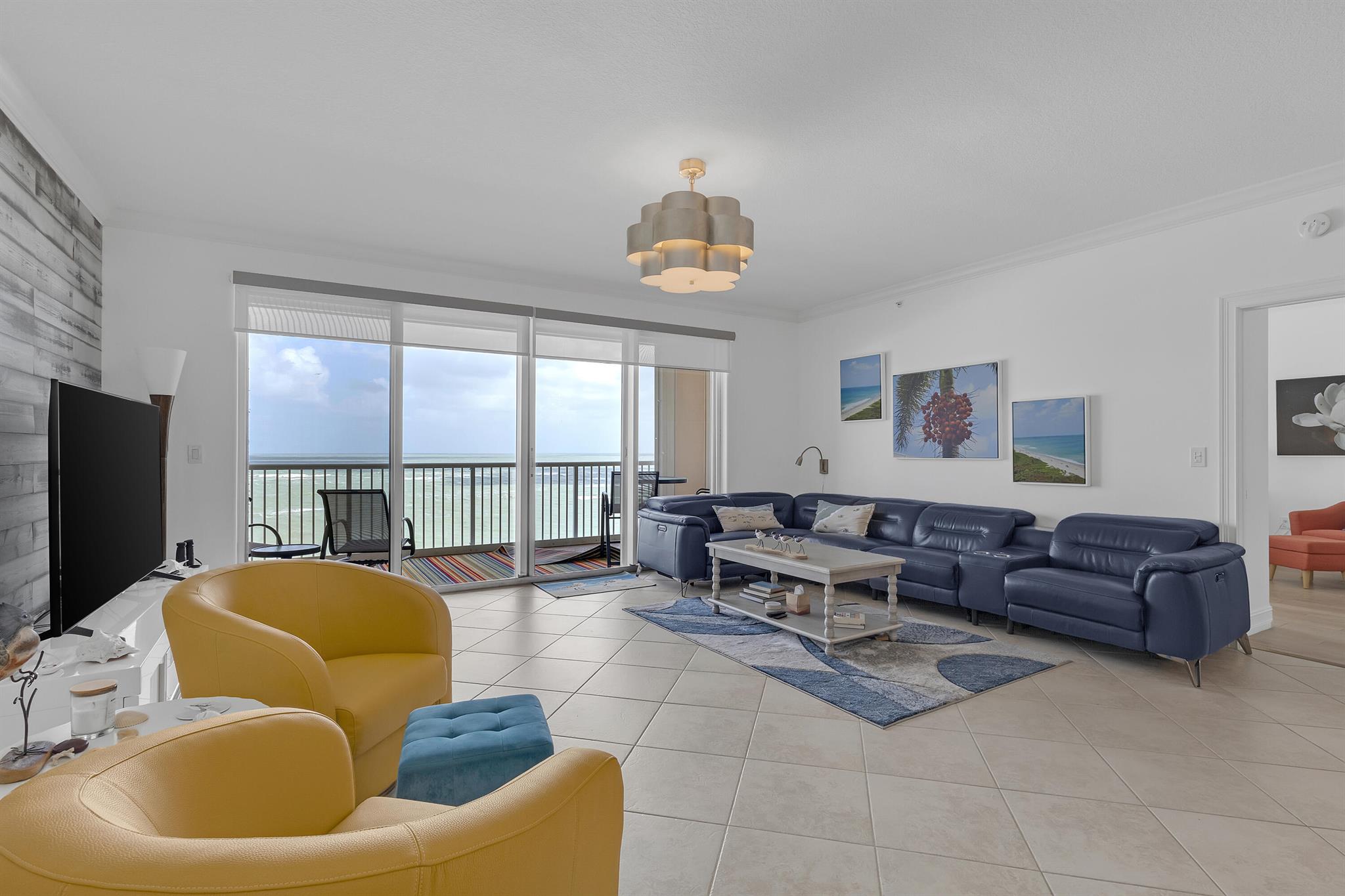 OCEANIQUE OCEANFRONT, A C - Residential