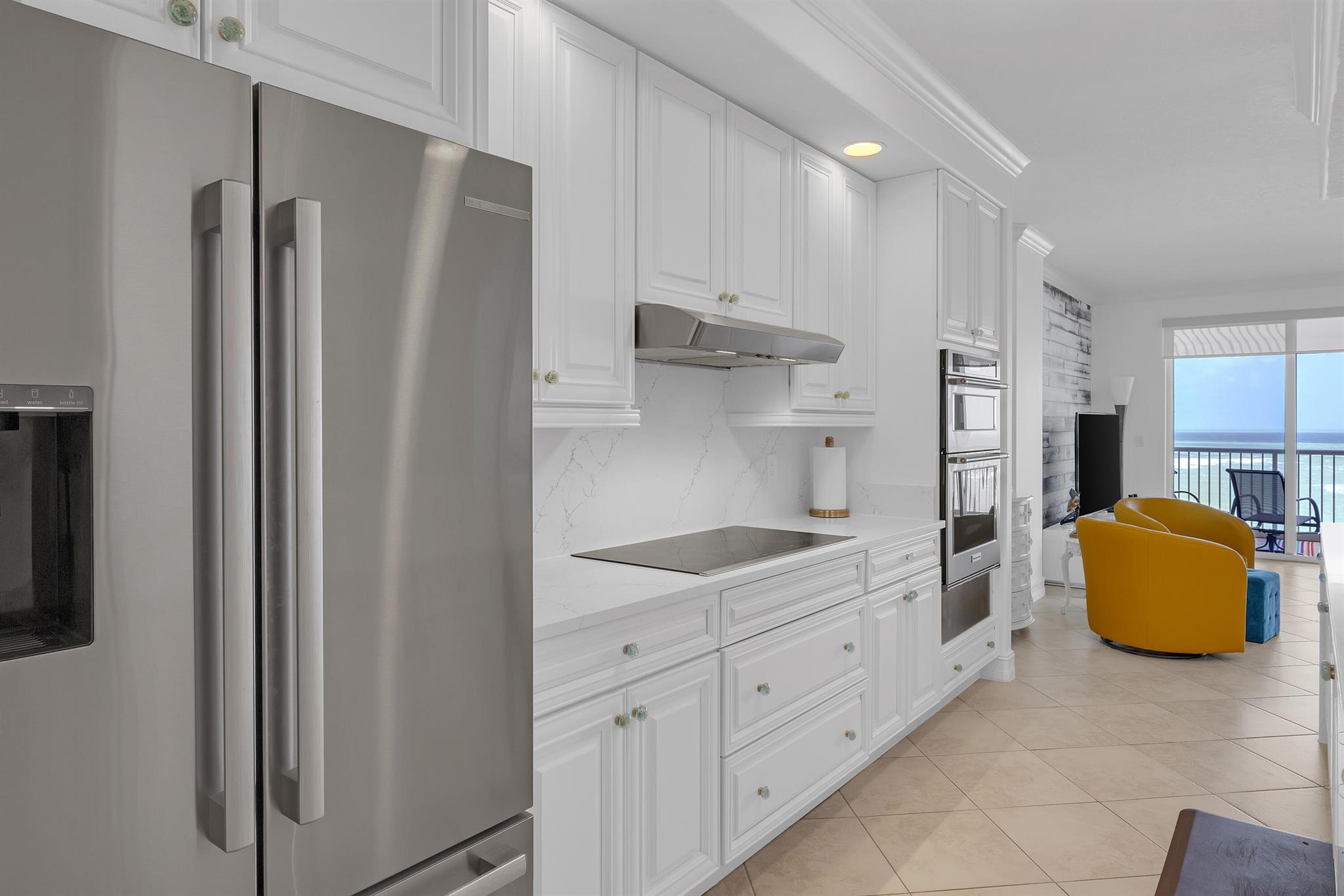 OCEANIQUE OCEANFRONT, A C - Residential