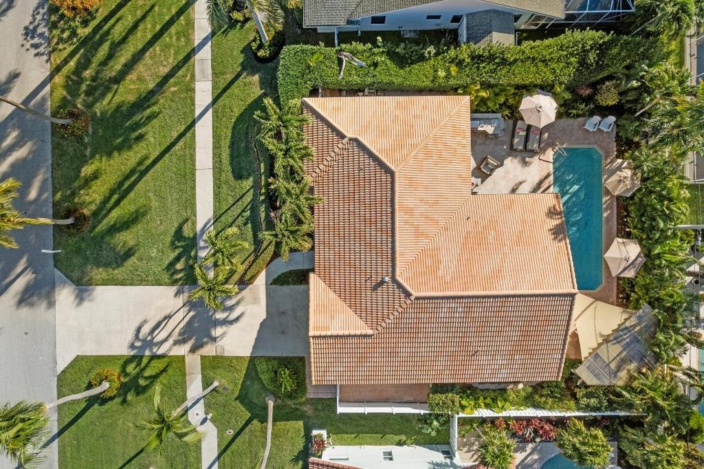 Photo of 340 N Country Club Boulevard, Boca Raton, FL 33487 (MLS # R11158851)