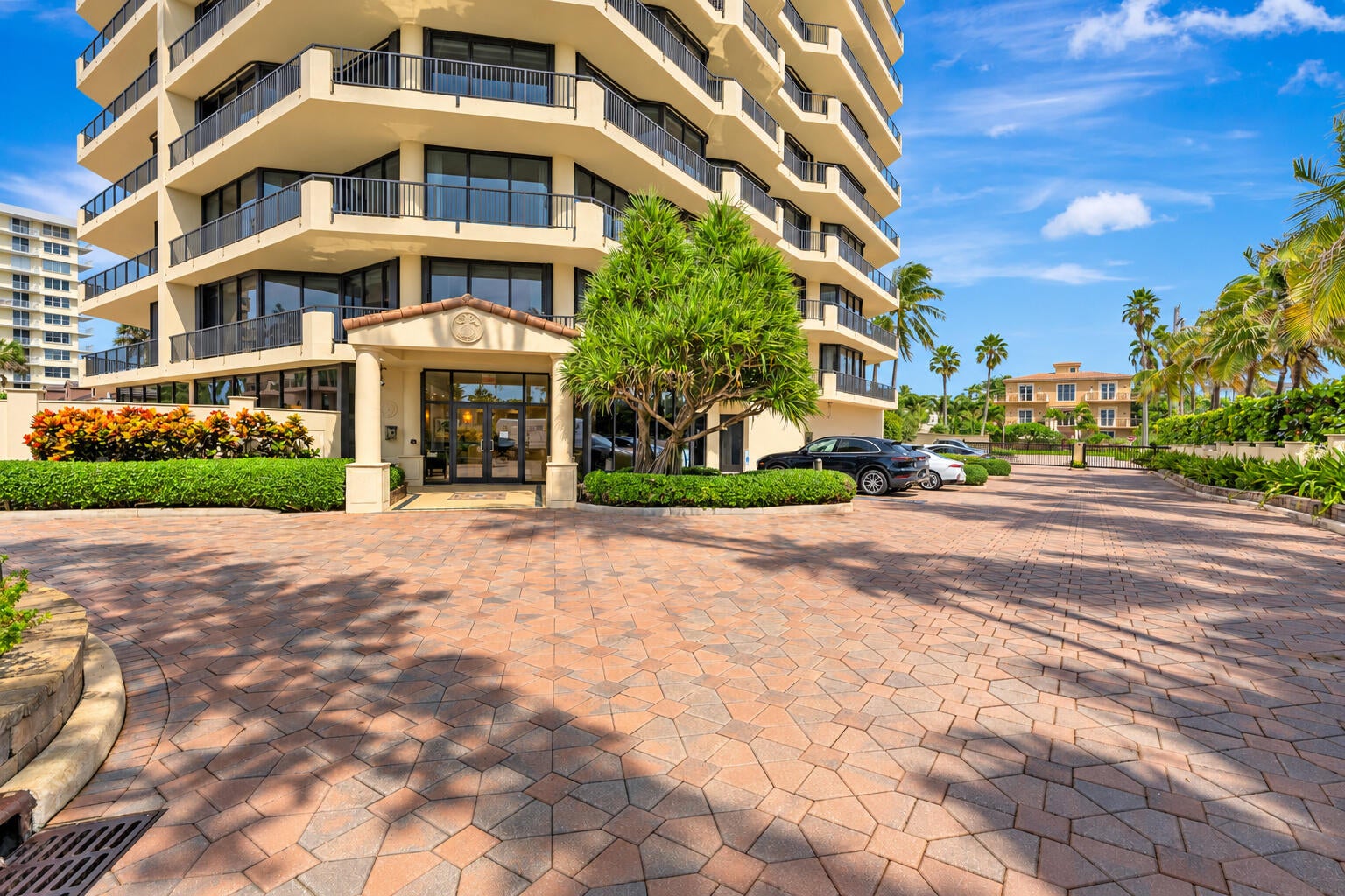 570 Ocean Drive 602