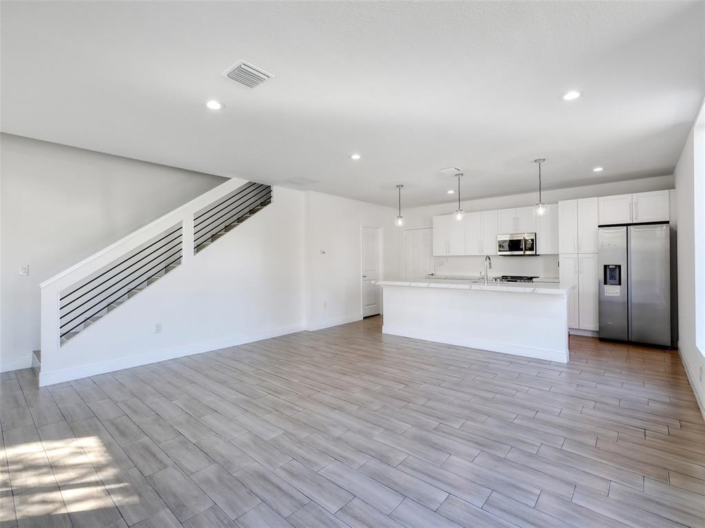 PROSPECT GARDENS - Residential Lease