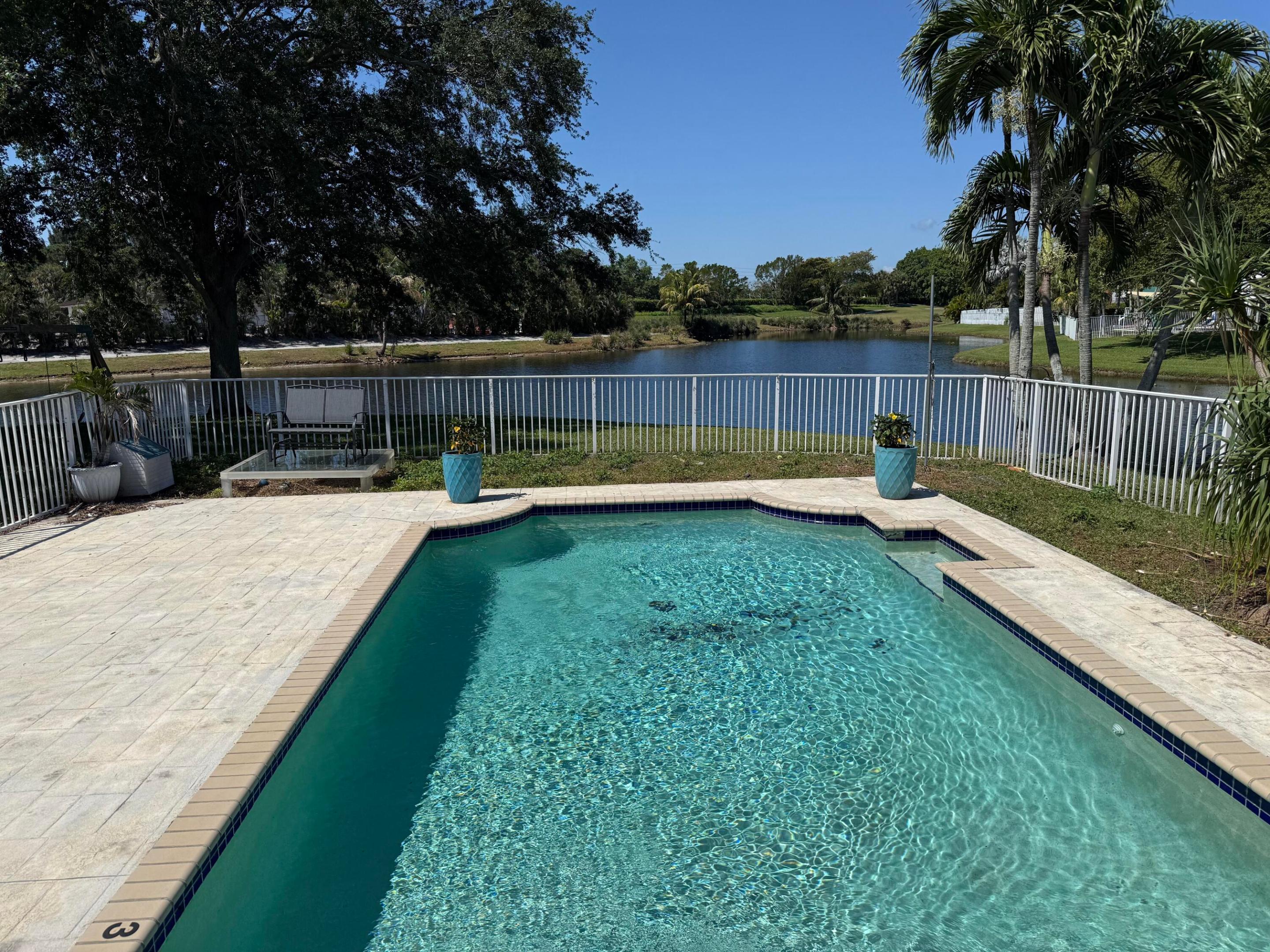 WINSTON TRAILS PAR 5 - Residential
