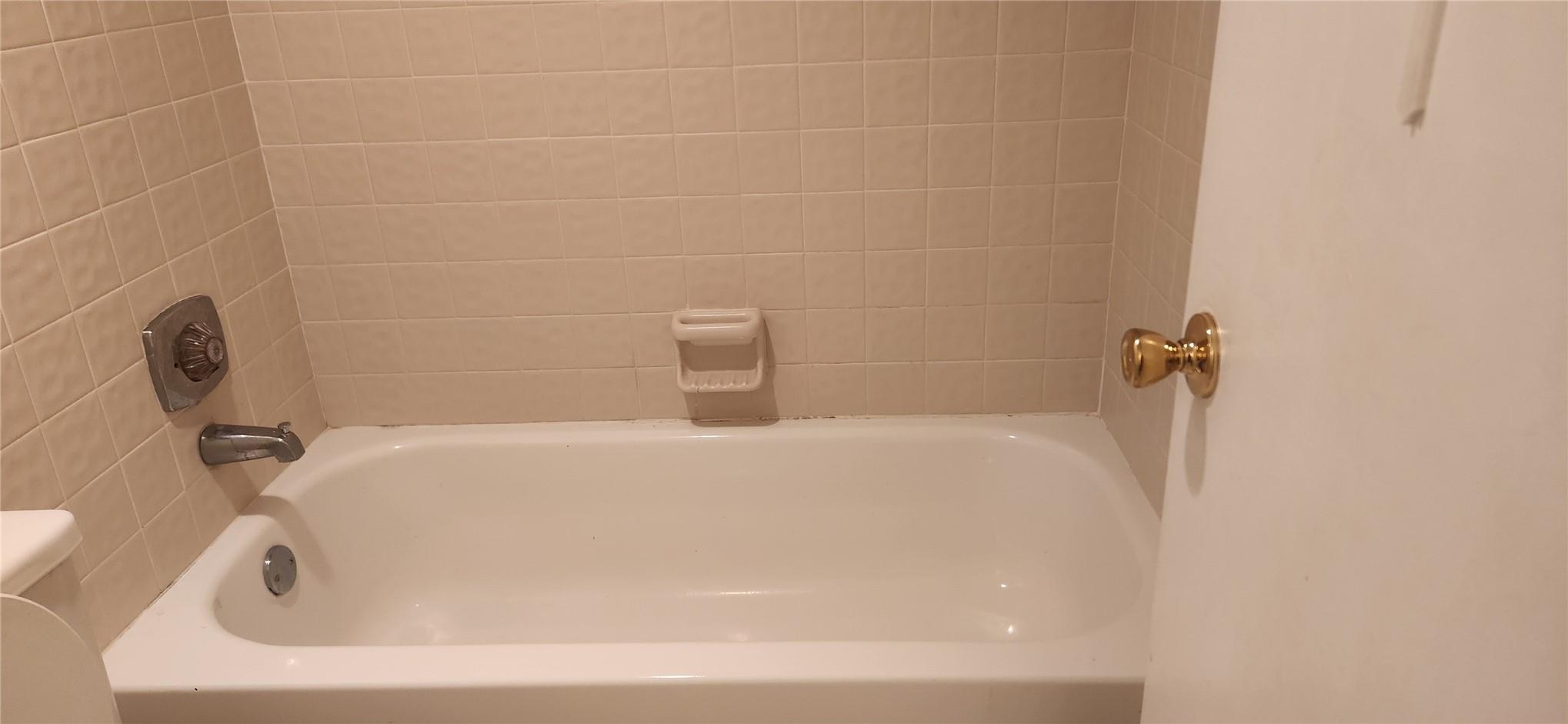 TRADEWINDS A CONDO - Residential Lease