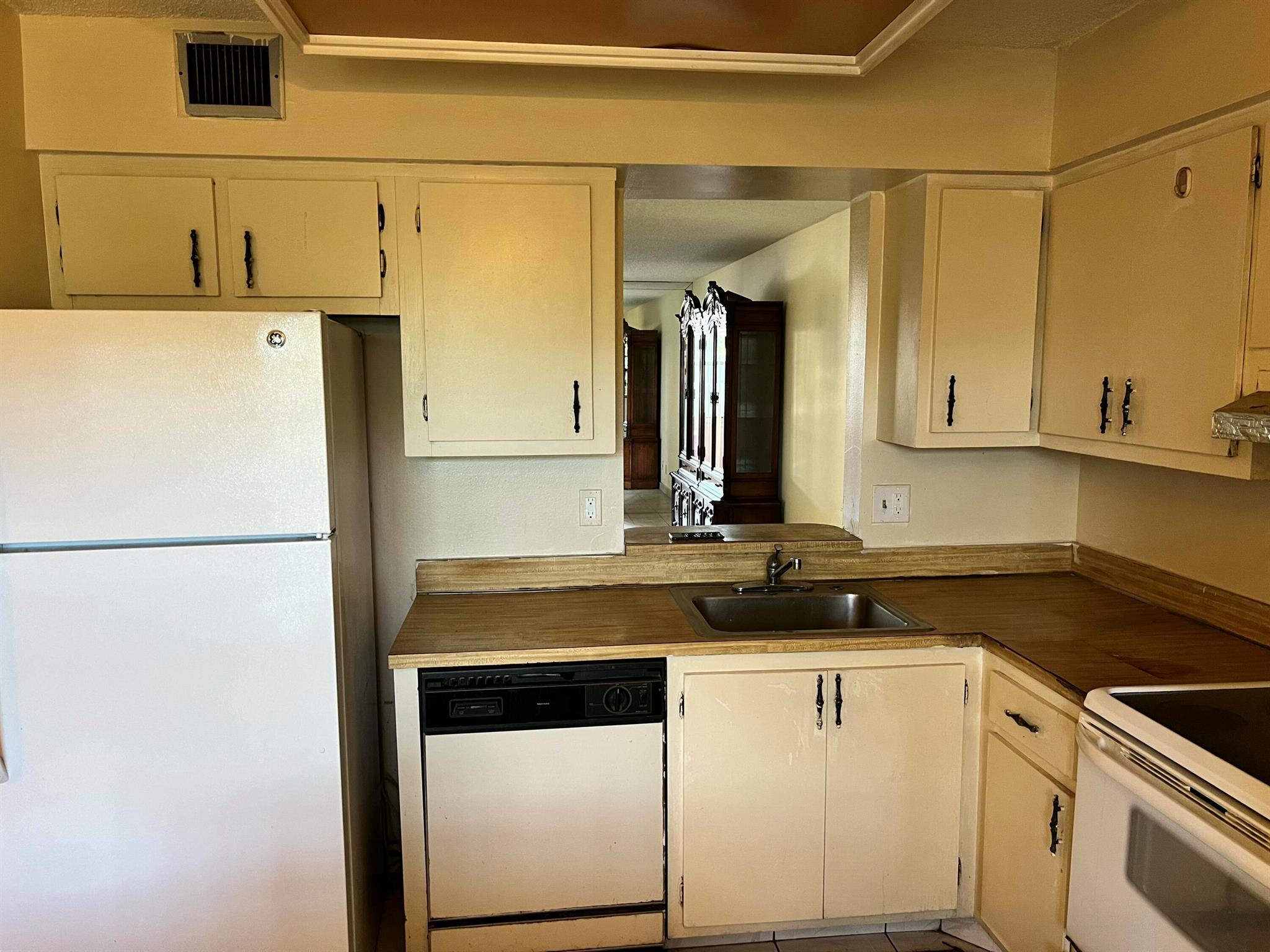 PALM LAKES CONDO - Residential