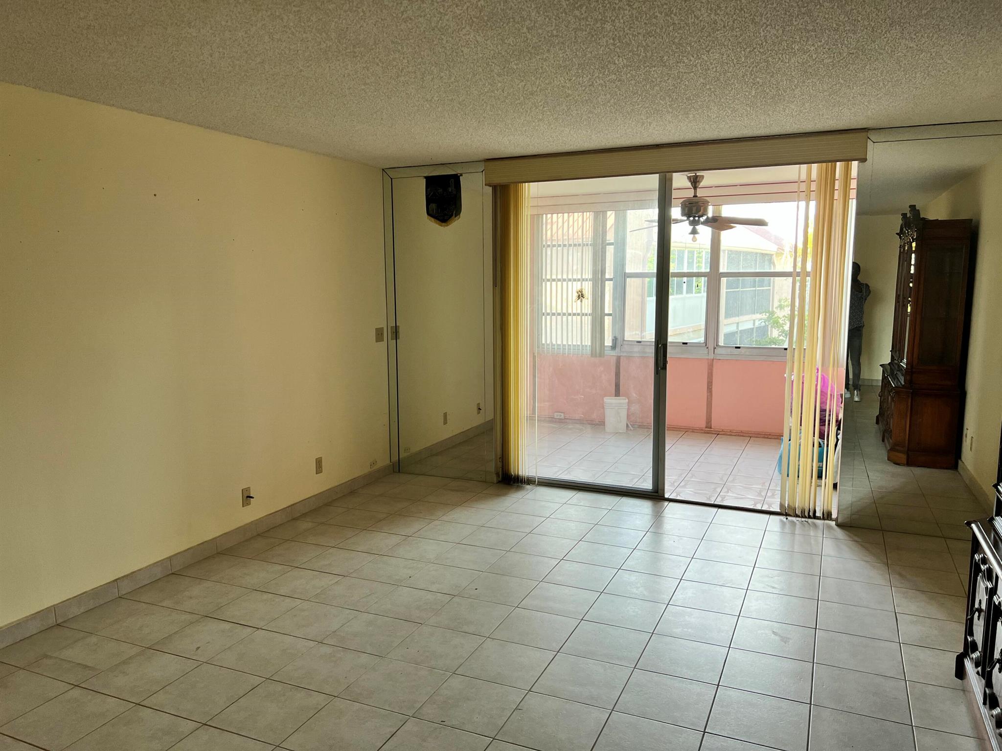 PALM LAKES CONDO - Residential