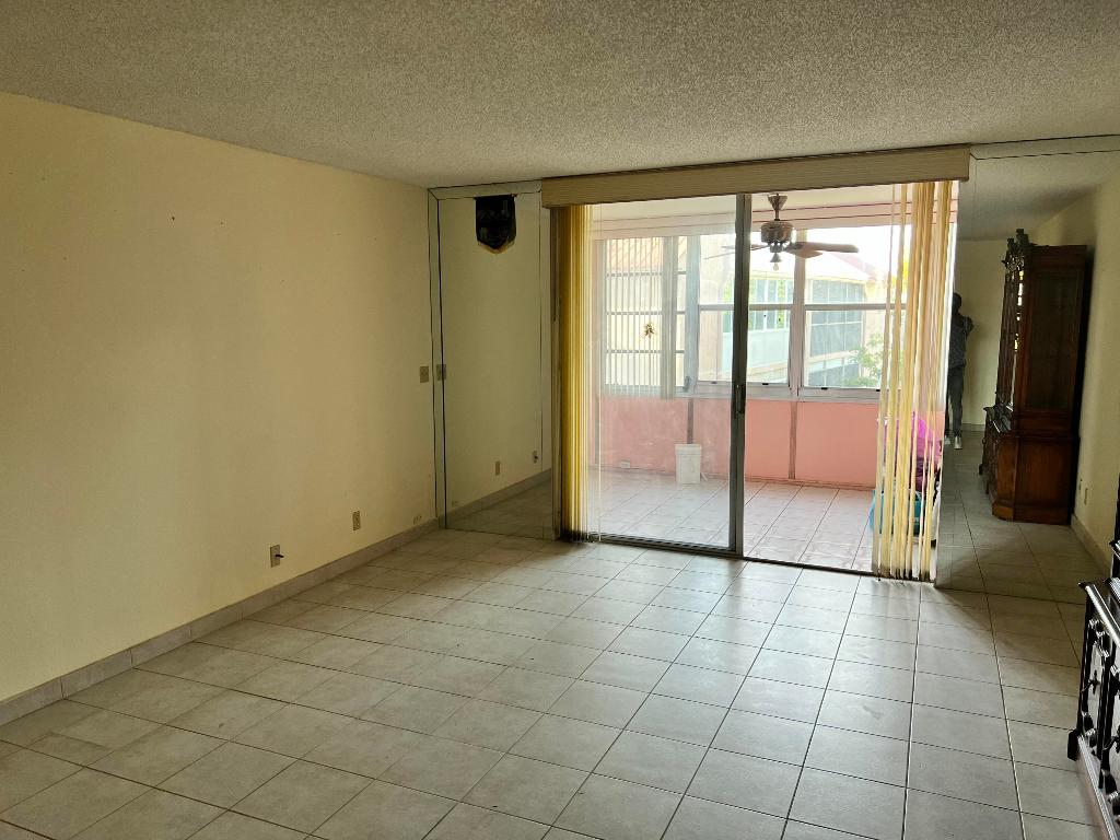 PALM LAKES CONDO - Residential