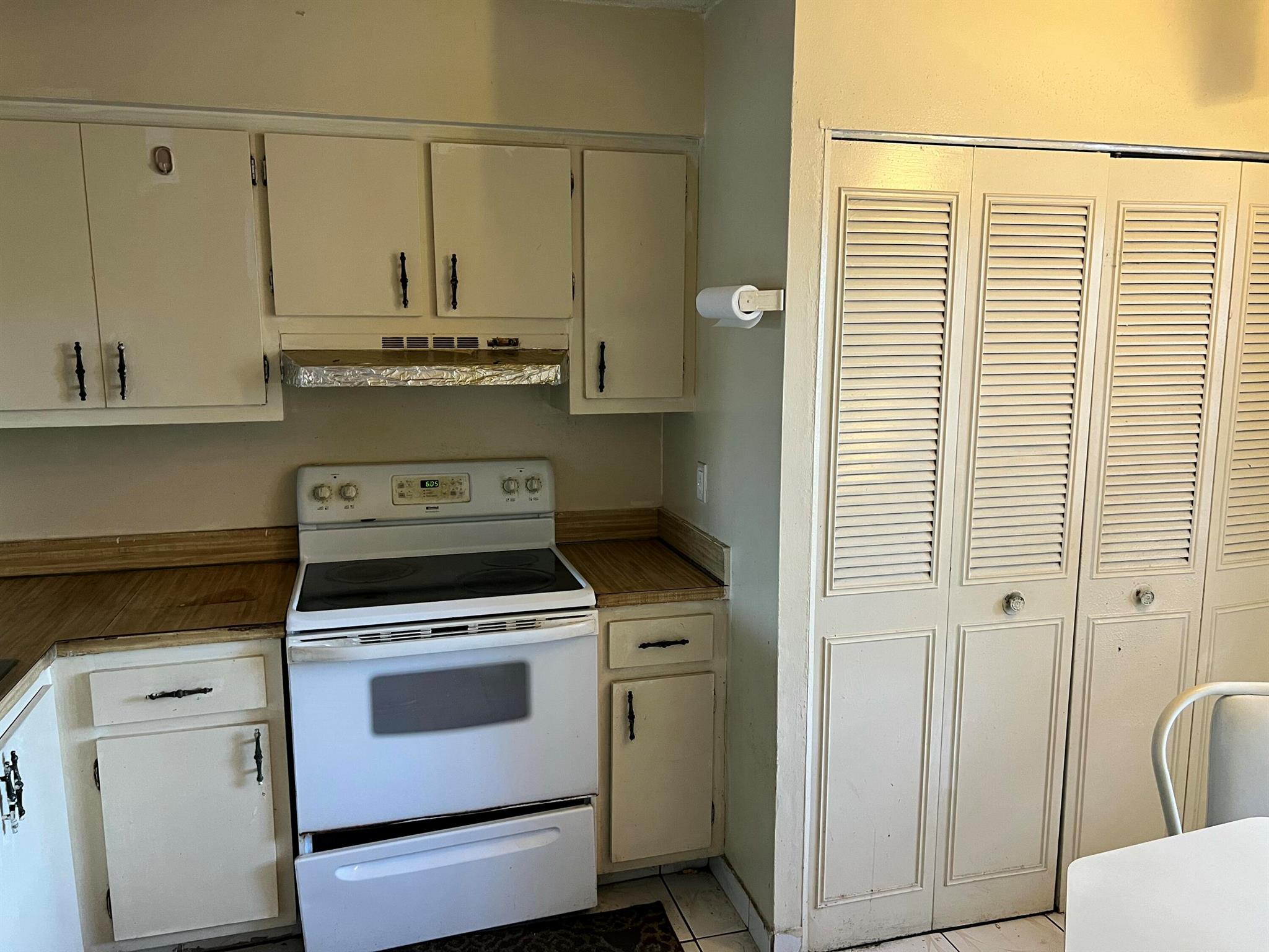 PALM LAKES CONDO - Residential