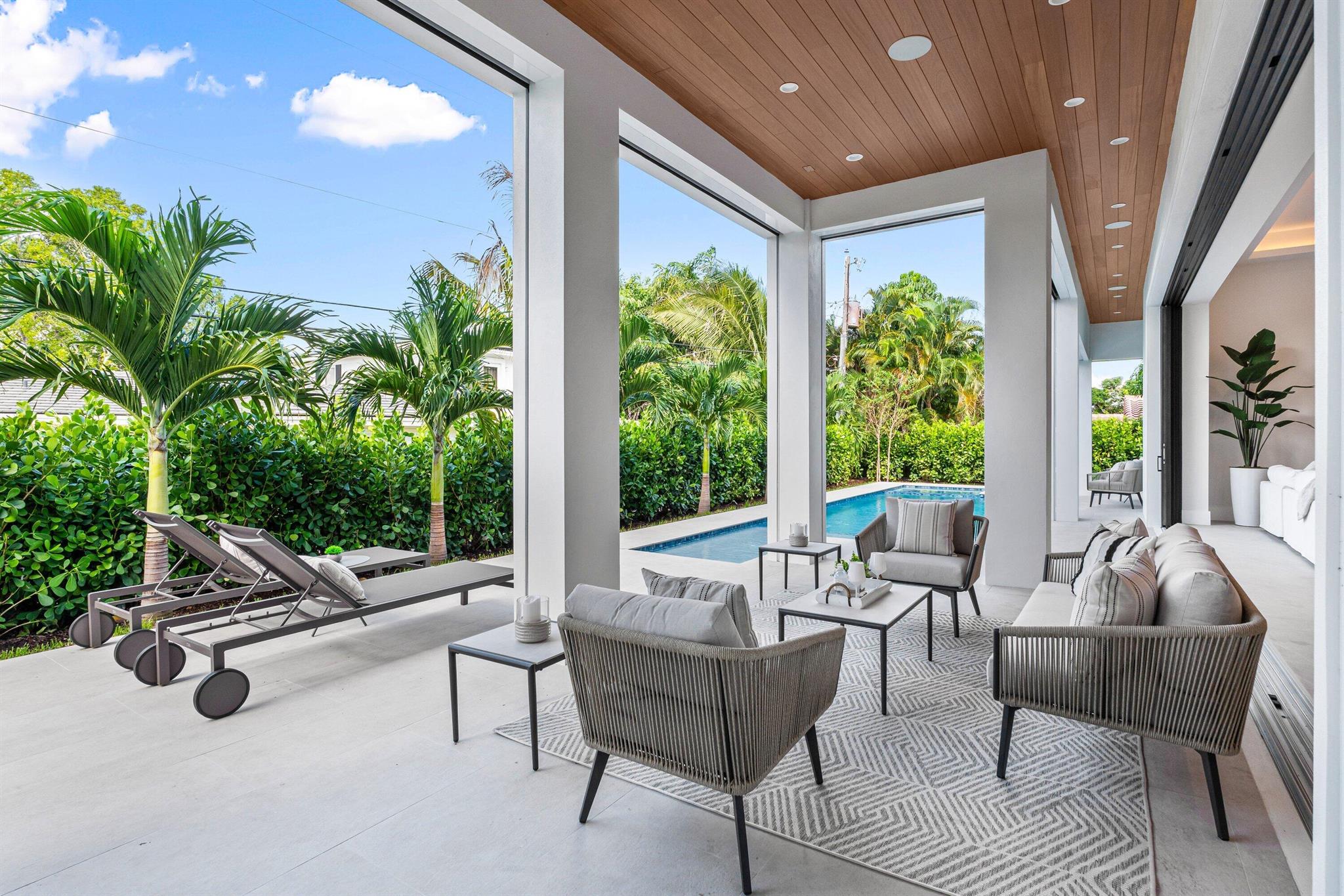 Coral Ridge - Residential