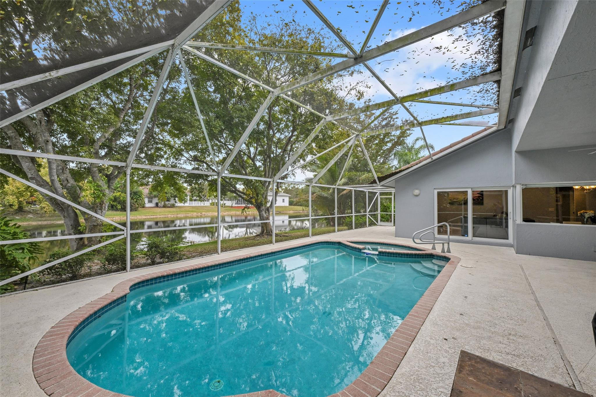 BROOKSIDE - Residential