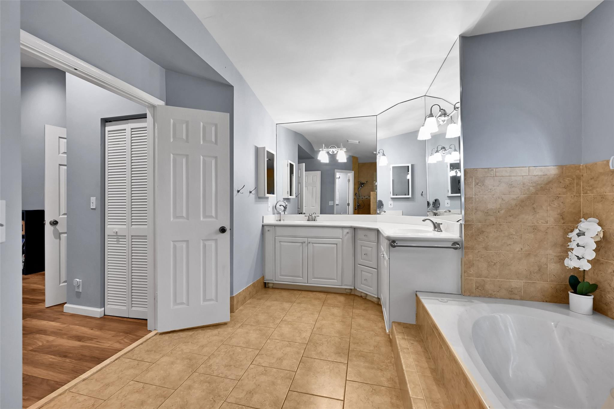 BROOKSIDE - Residential