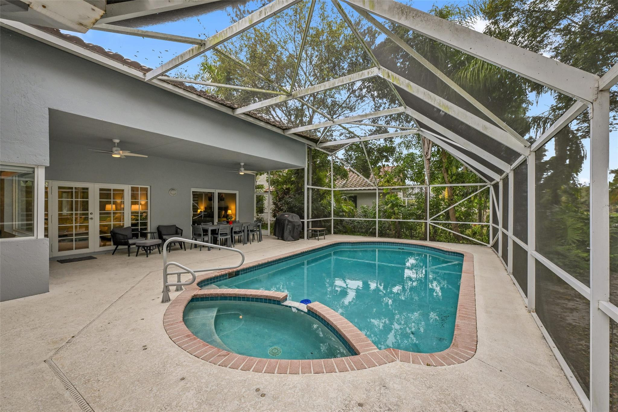 BROOKSIDE - Residential