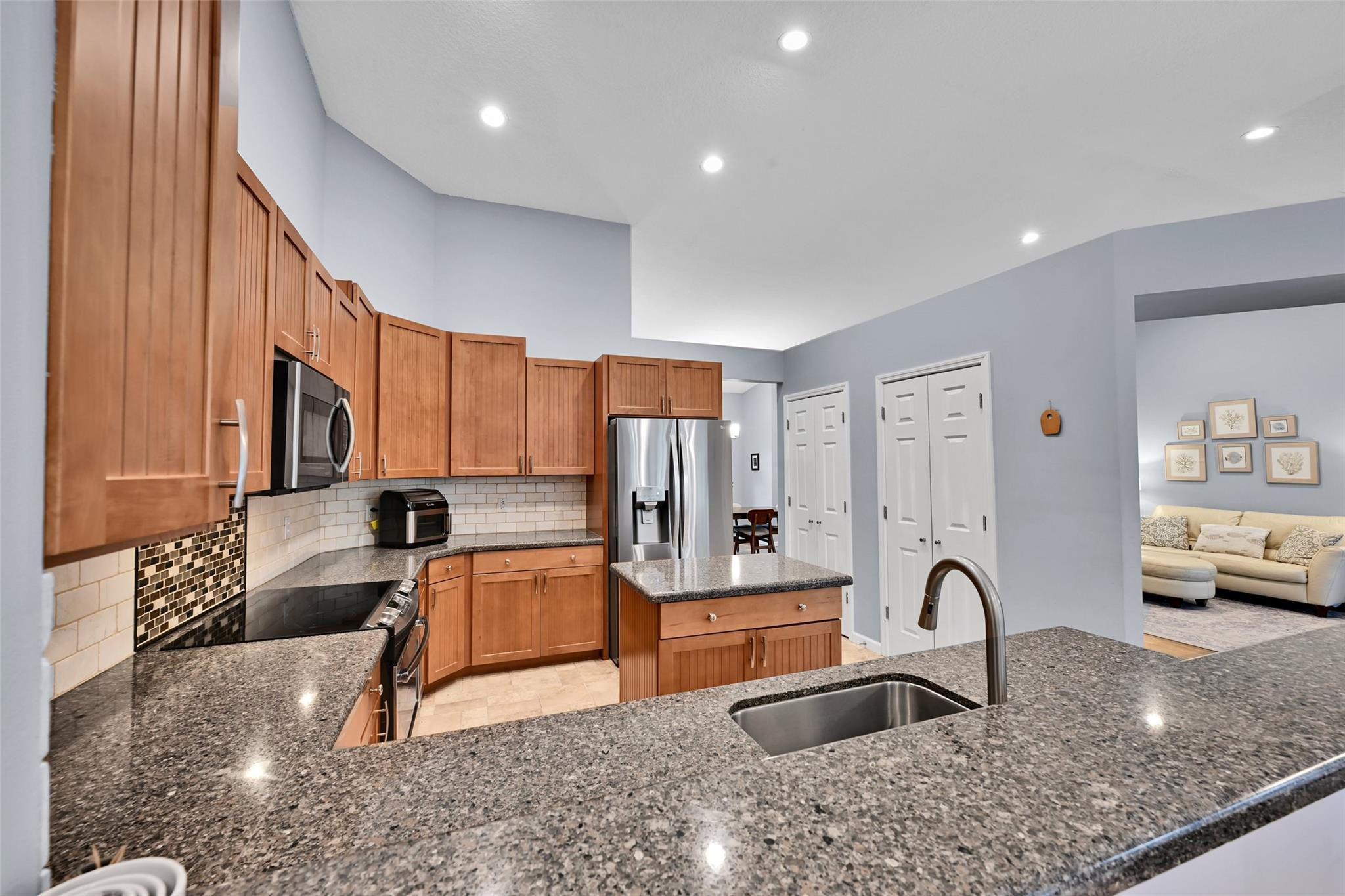 BROOKSIDE - Residential