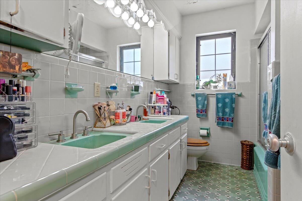 PERSHING PARK LAKE ADD - Residential