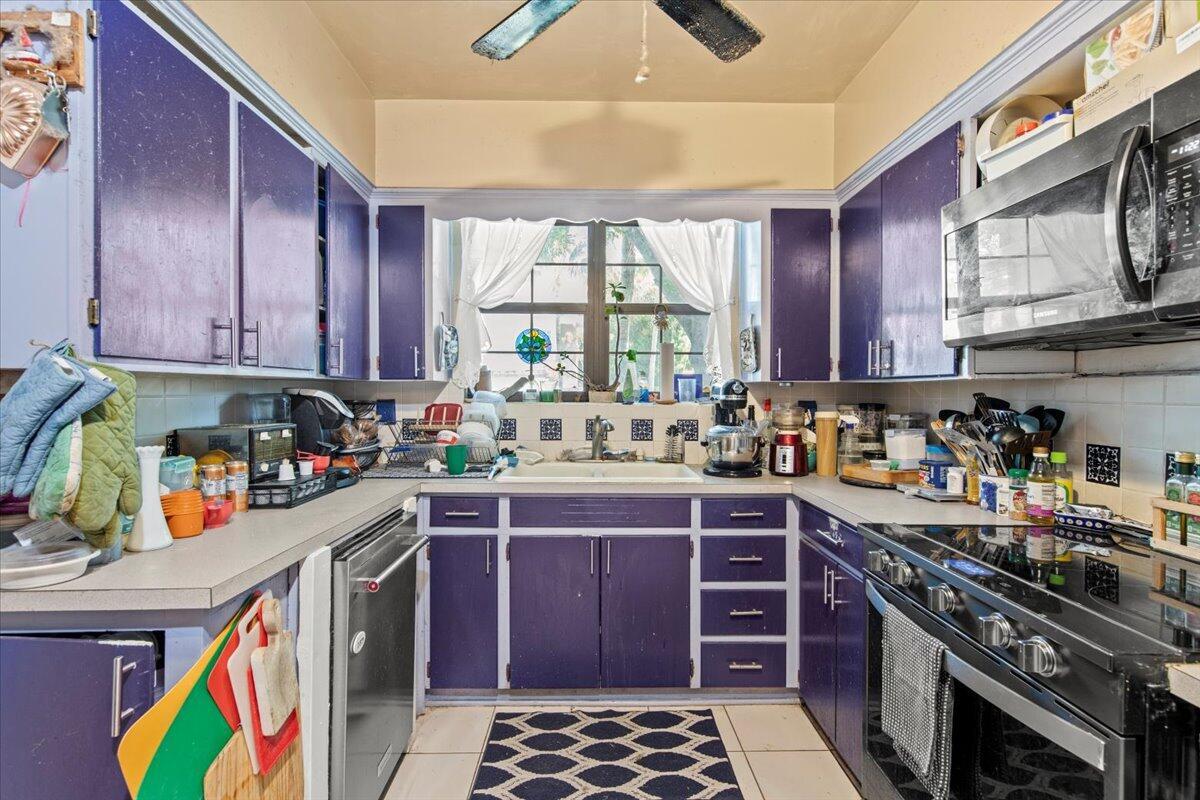 PERSHING PARK LAKE ADD - Residential