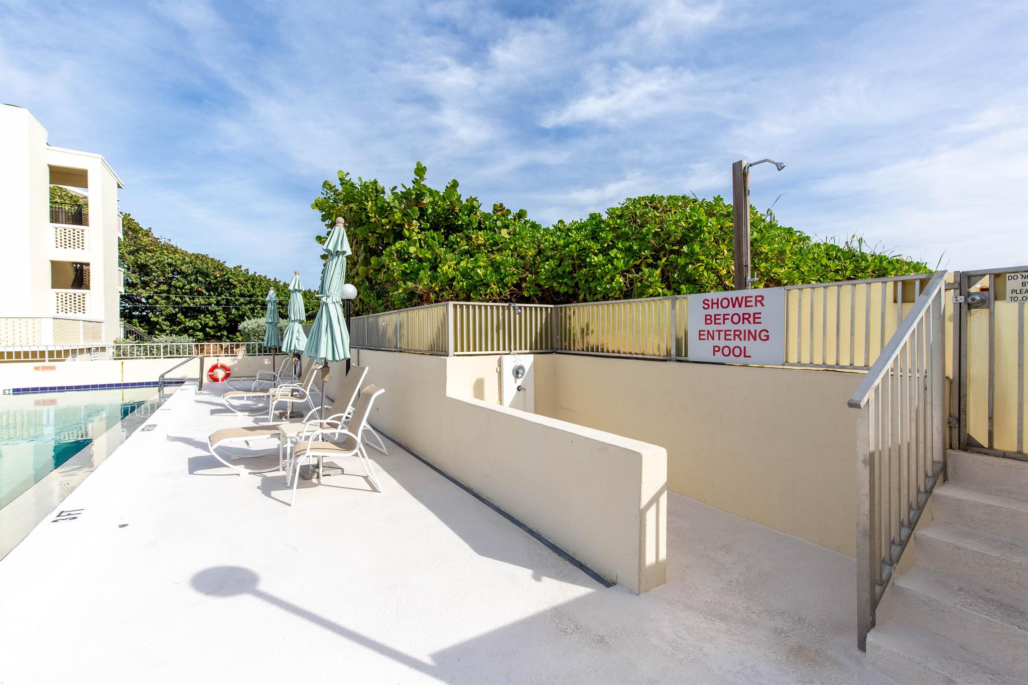 PALM BEACH WHITEHOUSE - Residential Lease