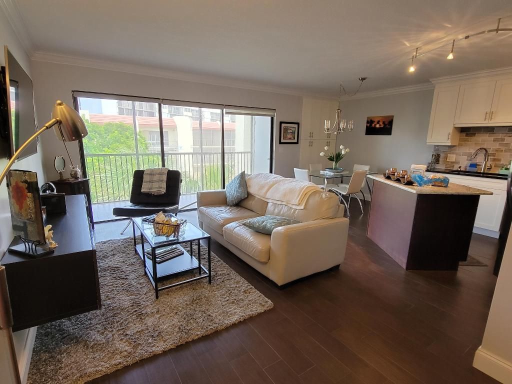 Photo of 1605 S Us Highway 1 #D402, Jupiter, FL 33477 (MLS # R10946073)