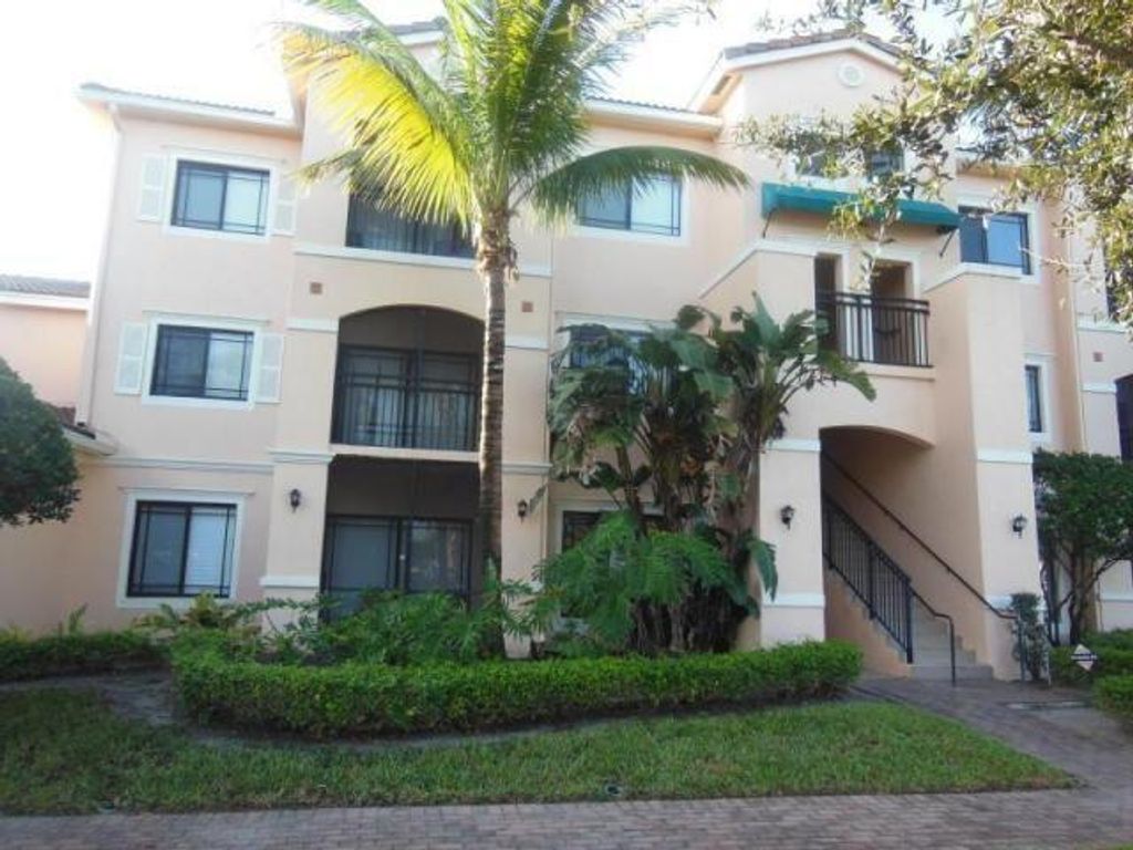 Photo of 2811 Grande Parkway #204, Palm Beach Gardens, FL 33410 (MLS # R10757512)