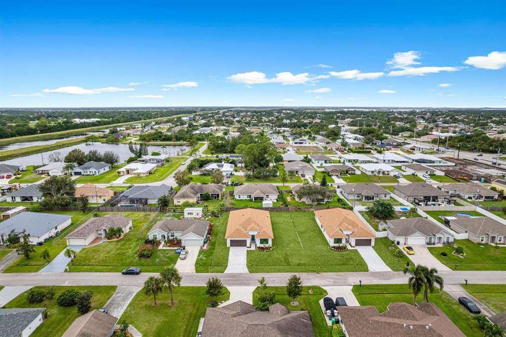PORT ST LUCIE SECTION 33 - Residential