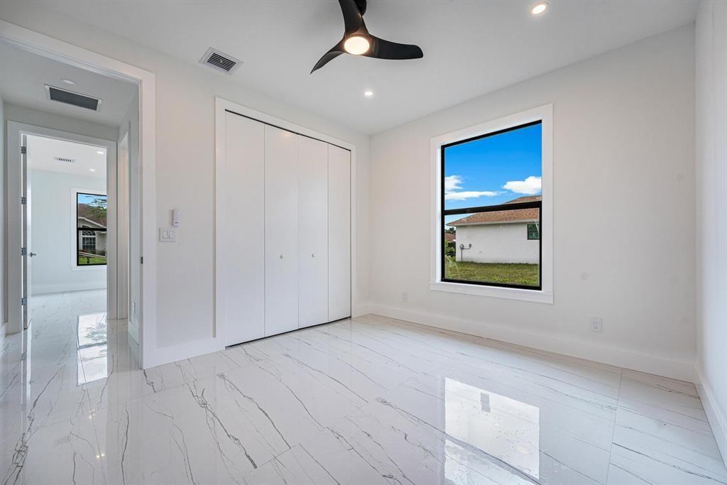 PORT ST LUCIE SECTION 33 - Residential