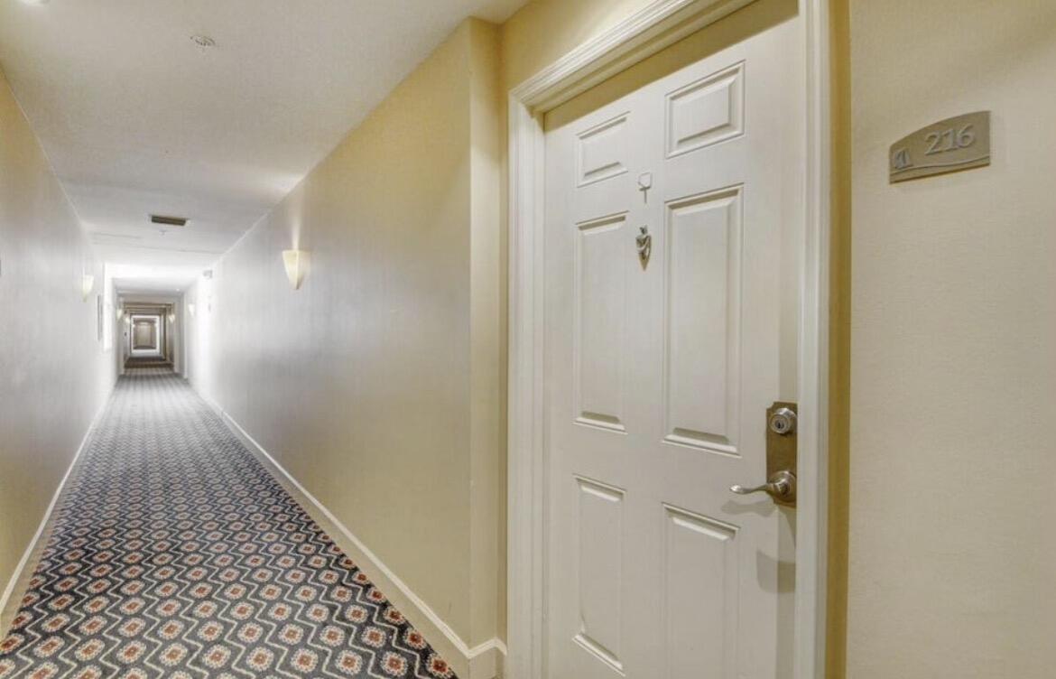 MOORINGS AT LANTANA CONDO 1 - Residential Lease