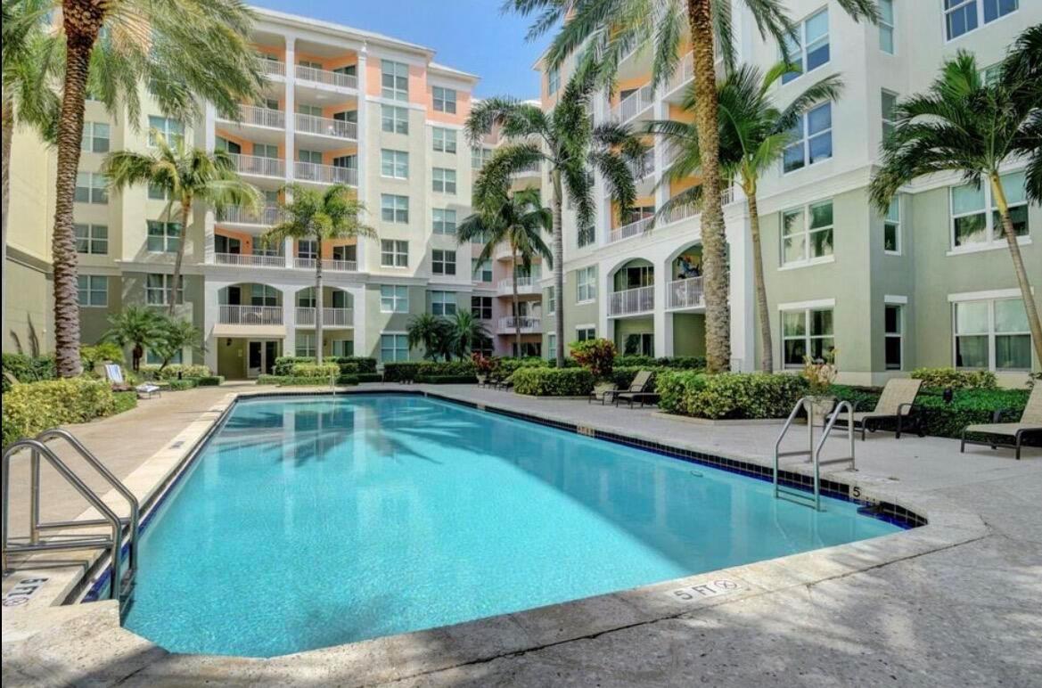 MOORINGS AT LANTANA CONDO - Residential Lease