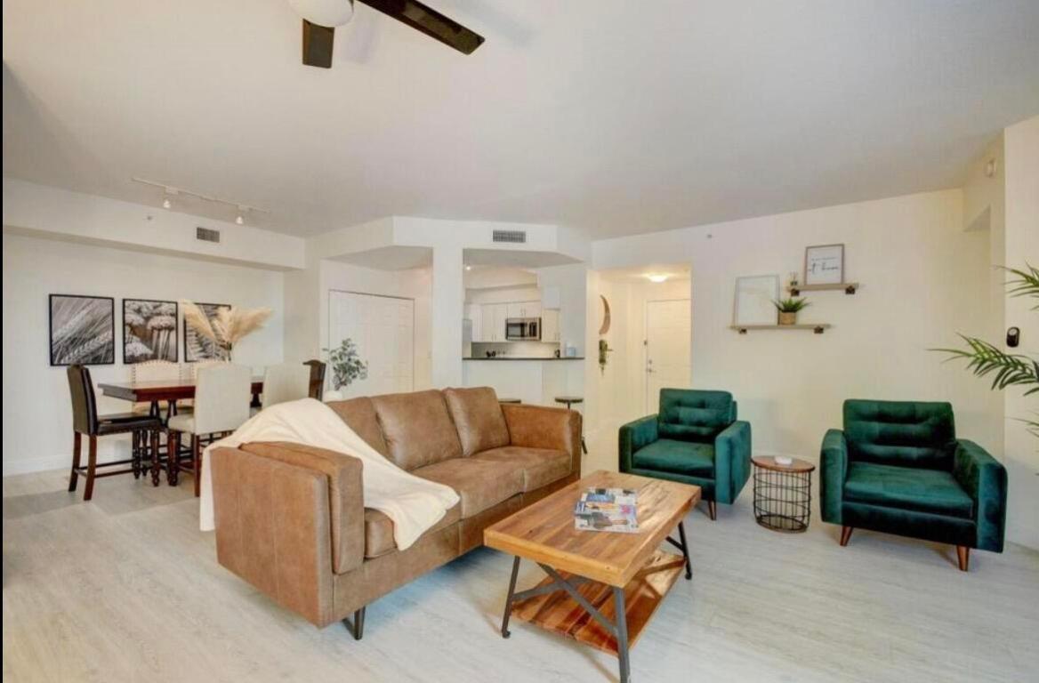 MOORINGS AT LANTANA CONDO 1 - Residential Lease