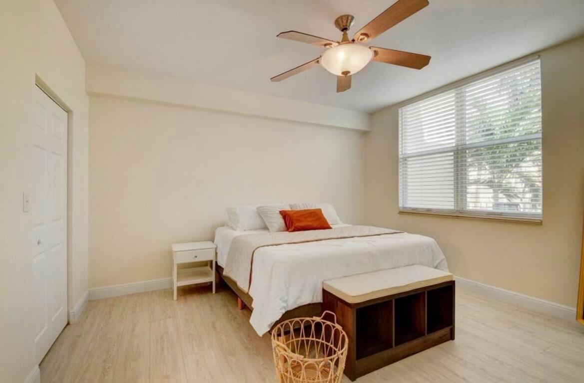 MOORINGS AT LANTANA CONDO 1 - Residential Lease