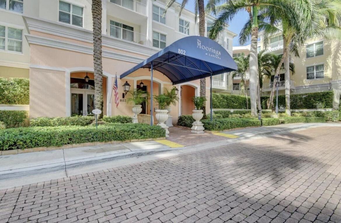 MOORINGS AT LANTANA CONDO 1 - Residential Lease