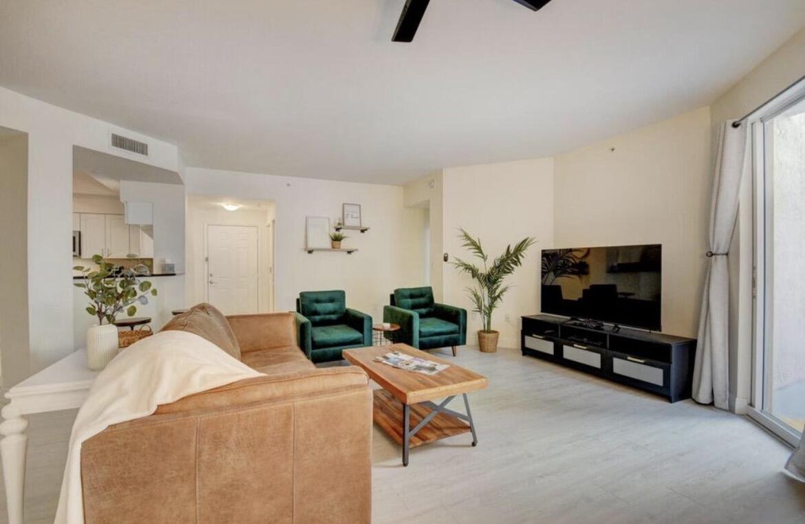 MOORINGS AT LANTANA CONDO 1 - Residential Lease