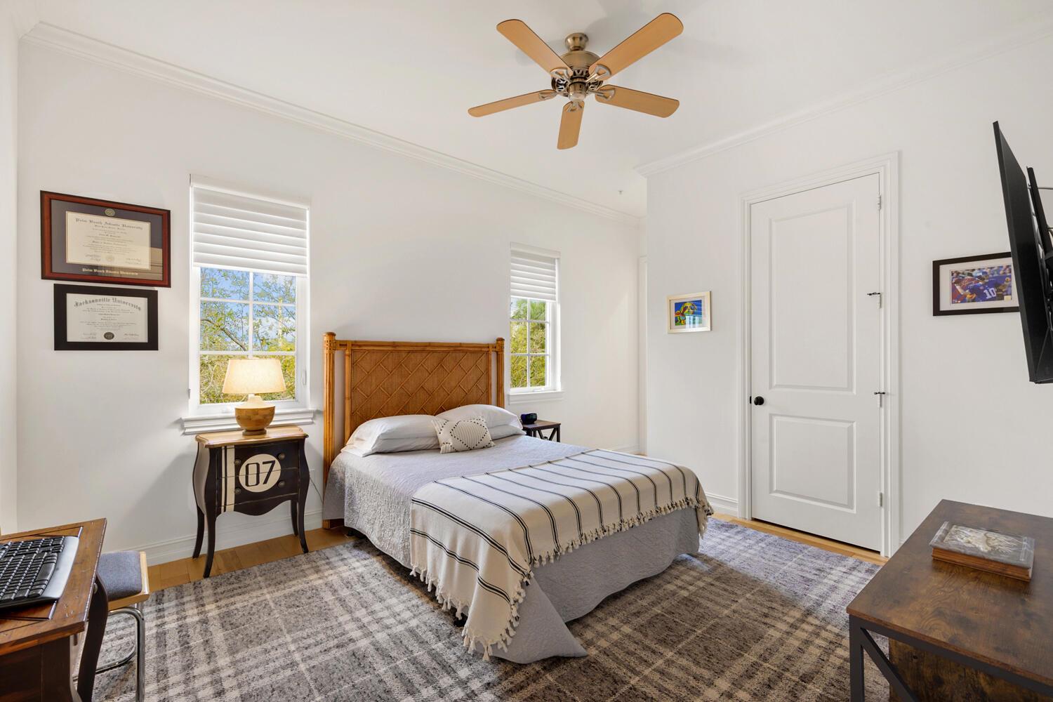 CANNERY ROW - Residential