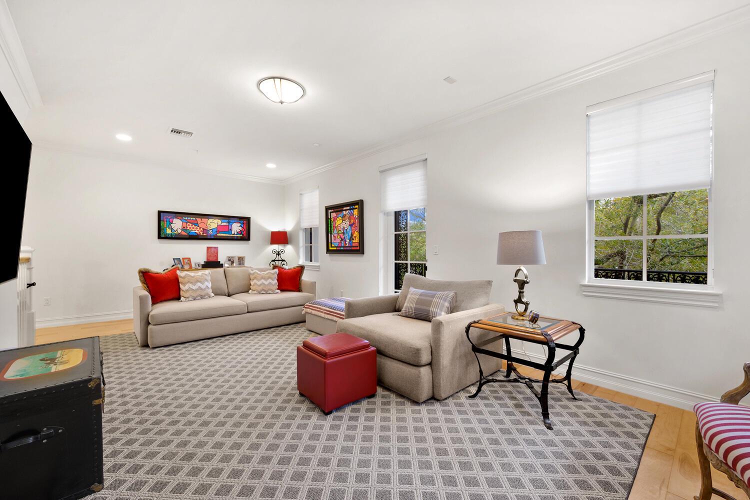 CANNERY ROW - Residential