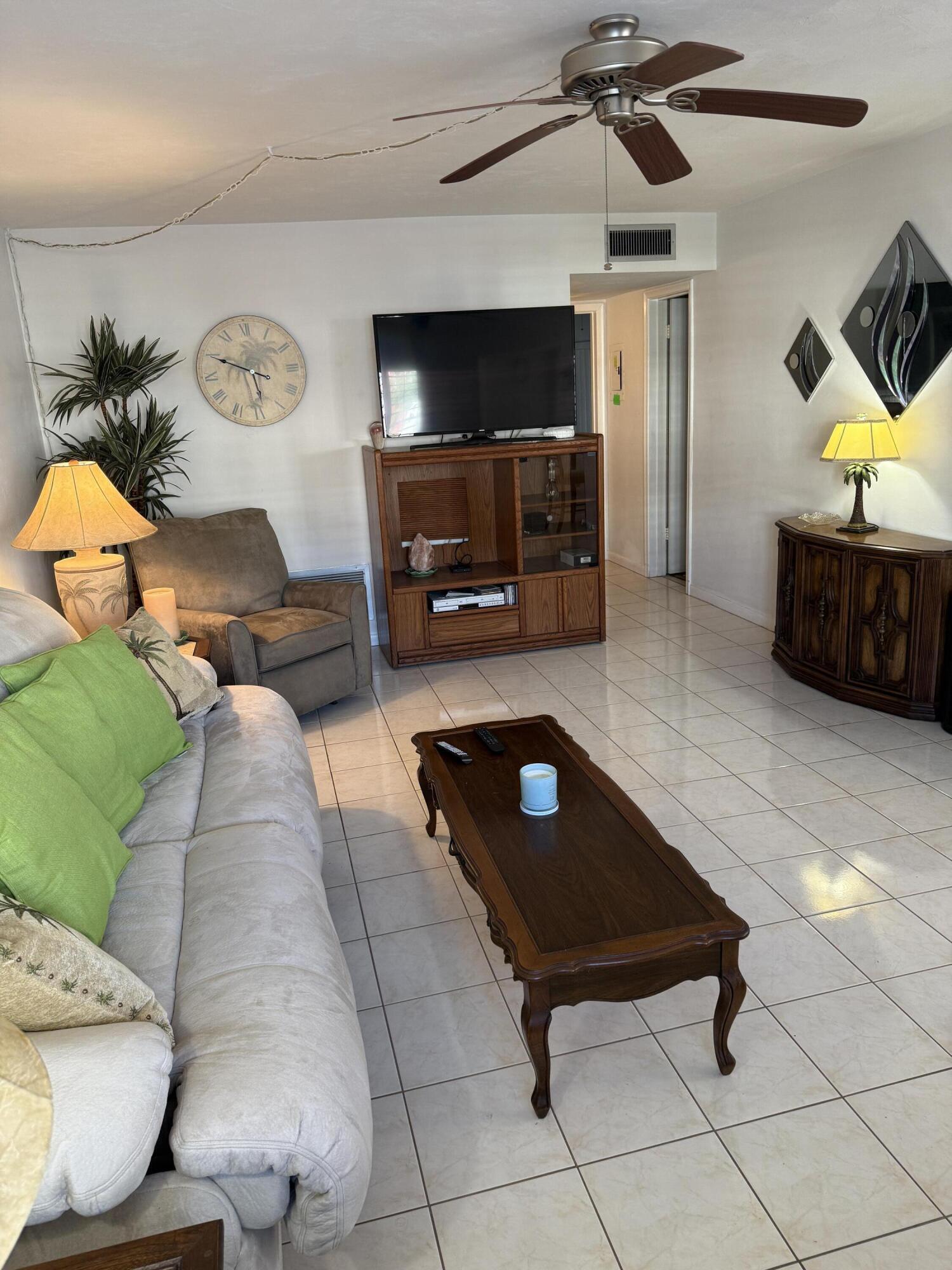 MURRY HILLS APT BLDG CONDO - Residential