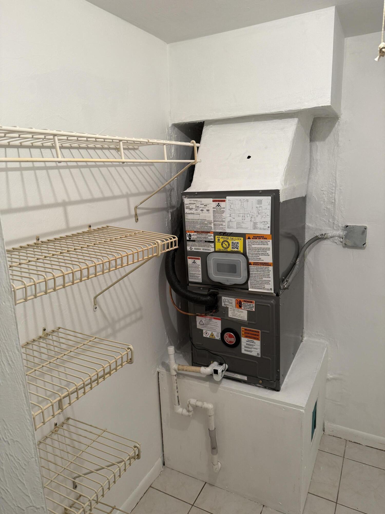 MURRY HILLS APT BLDG CONDO - Residential