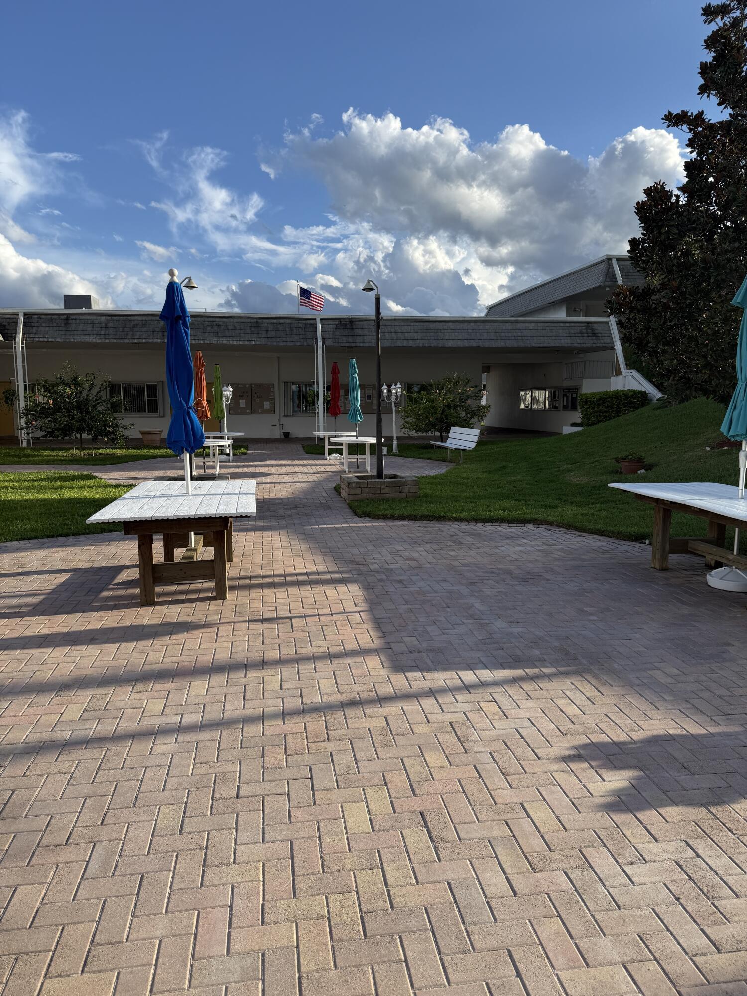 MURRY HILLS APT BLDG CONDO - Residential