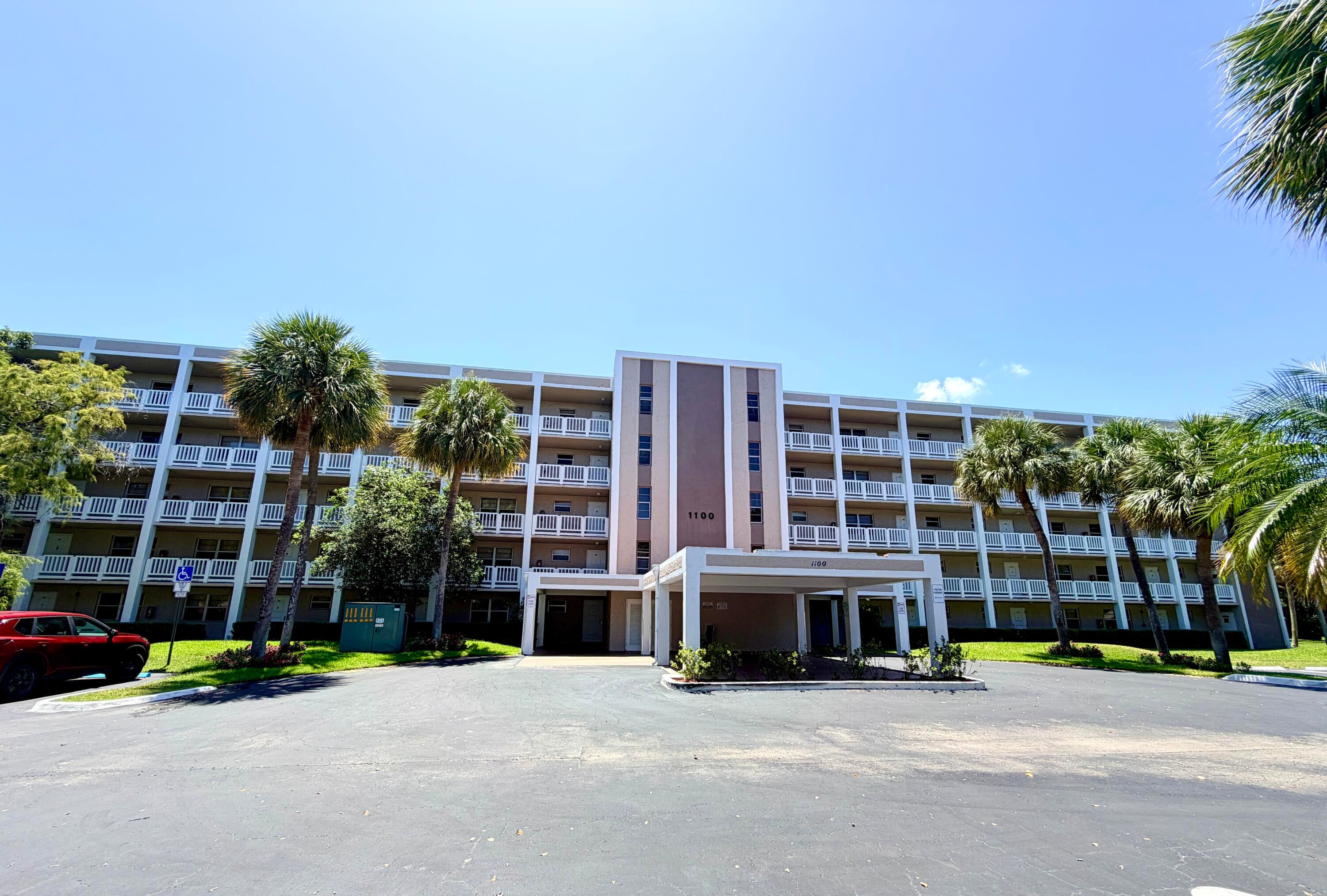 1100 NW 87TH Avenue 406, Coral Springs FL 33071