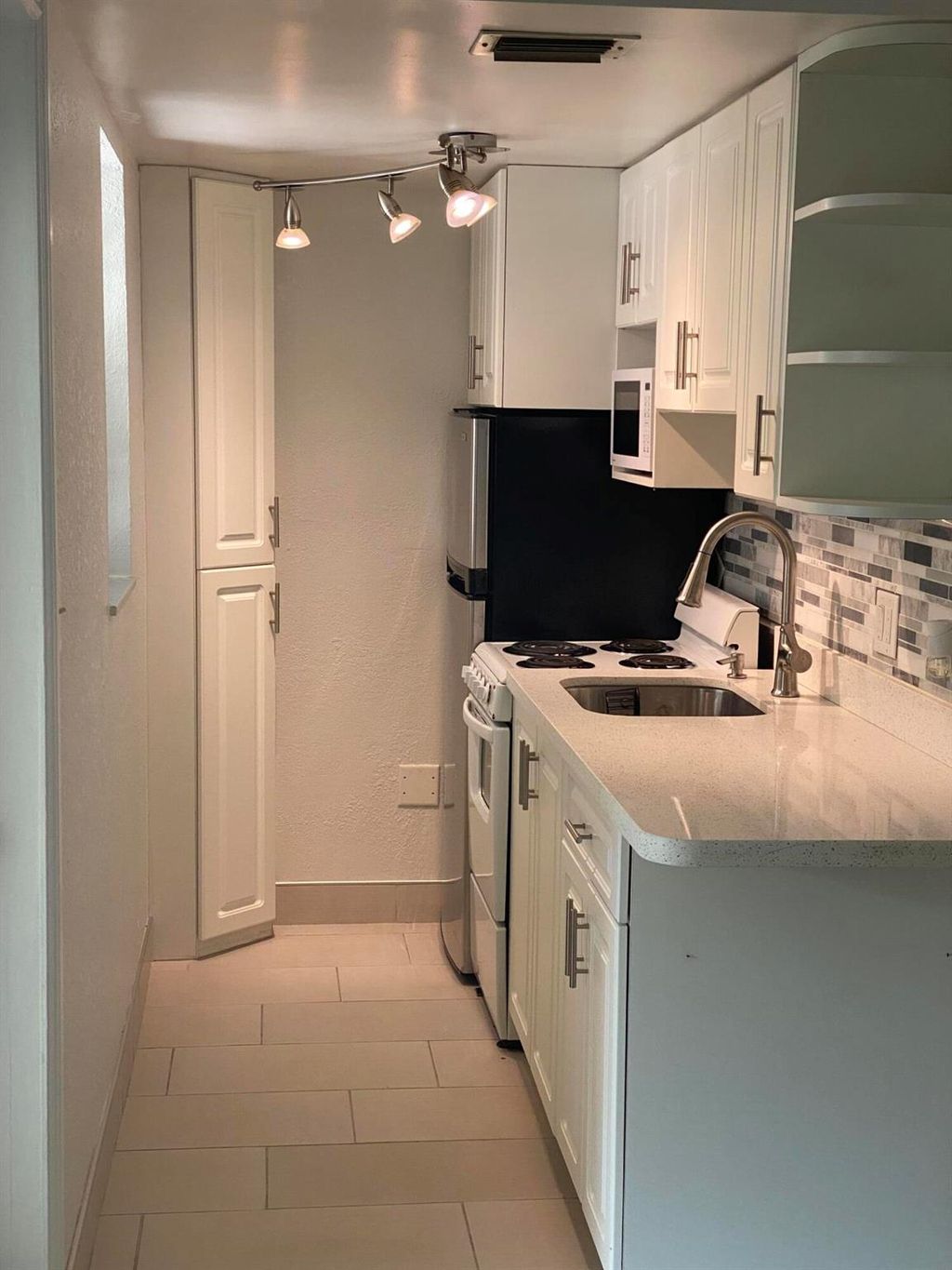 Photo of 1952 NE 33 Street NE #A, Lighthouse Point, FL 33064 (MLS # R11077469)