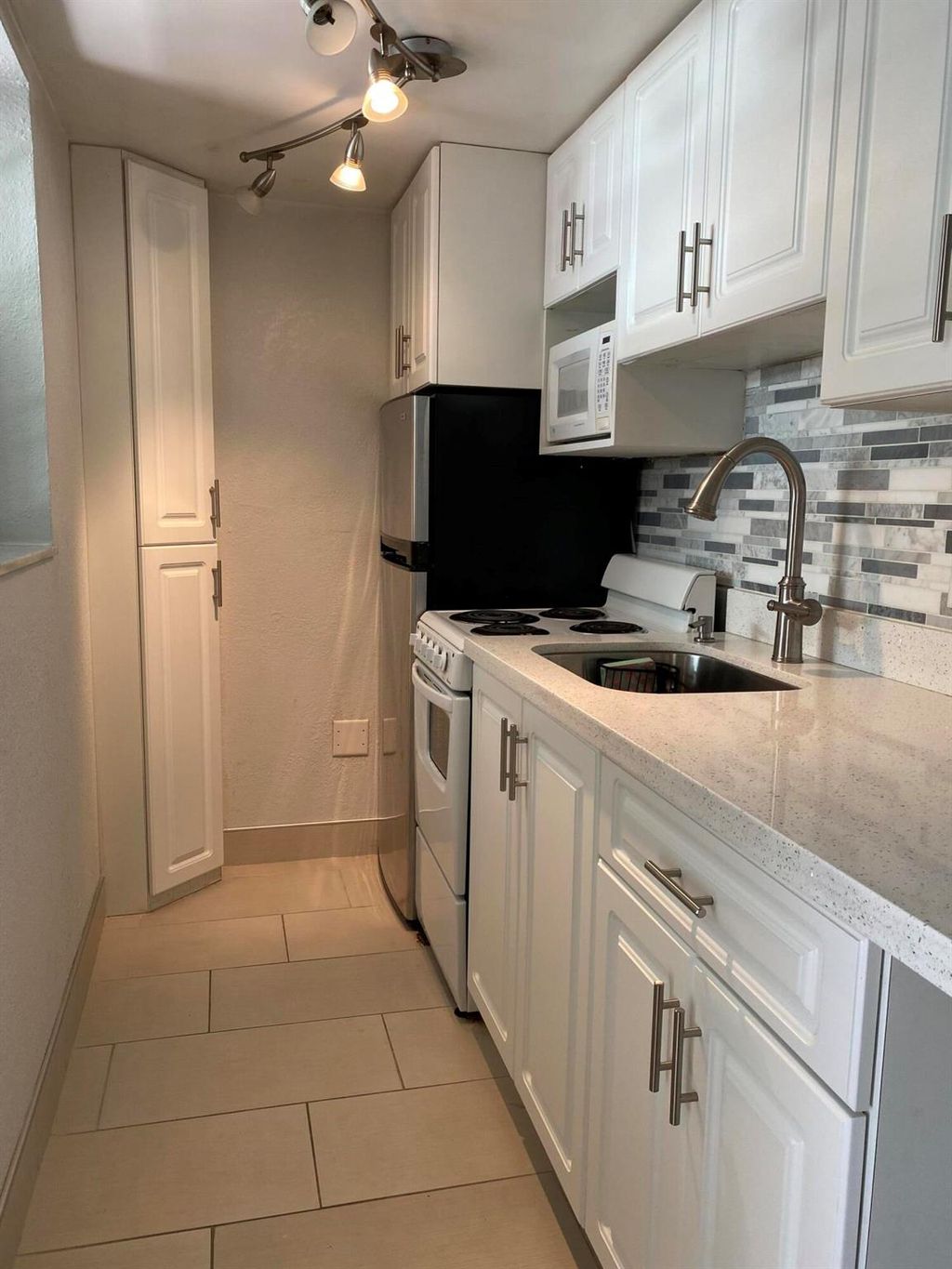 Photo of 1952 NE 33 Street NE #A, Lighthouse Point, FL 33064 (MLS # R11077469)