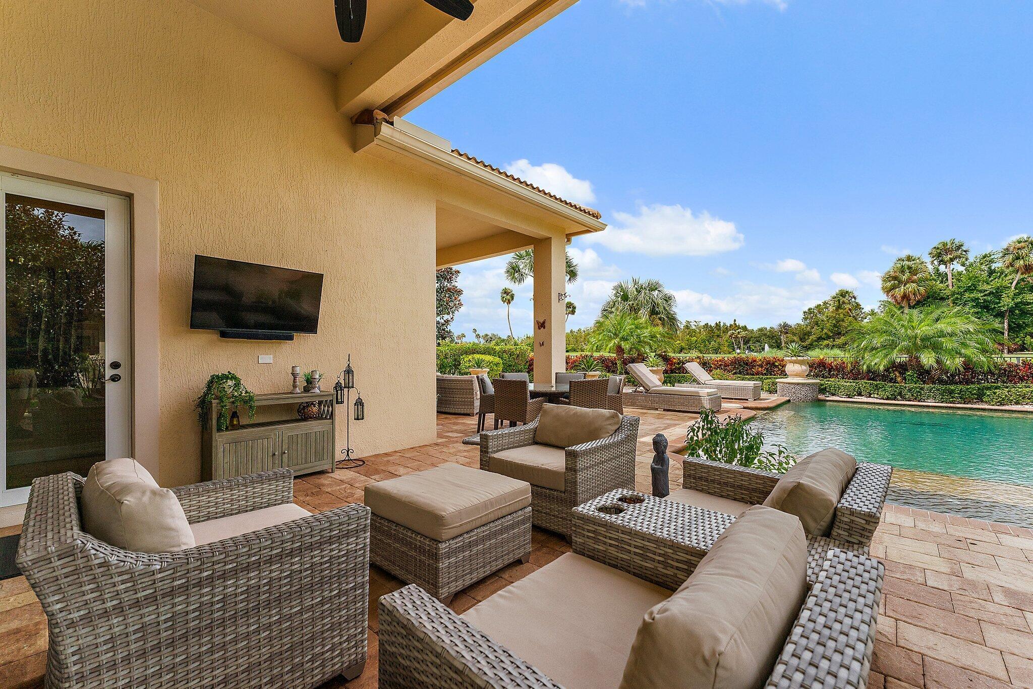 JUPITER COUNTRY CLUB - Residential