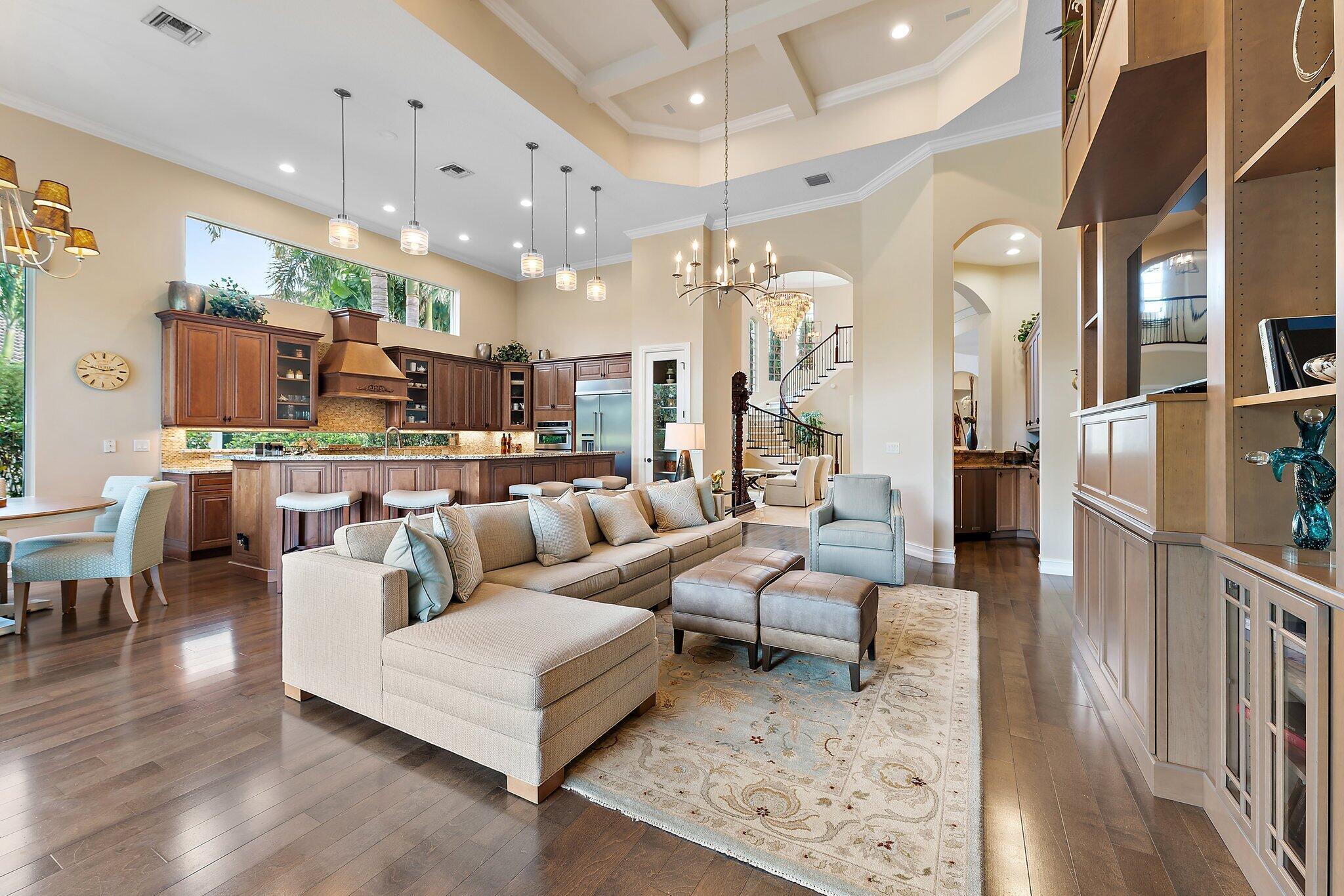 JUPITER COUNTRY CLUB - Residential