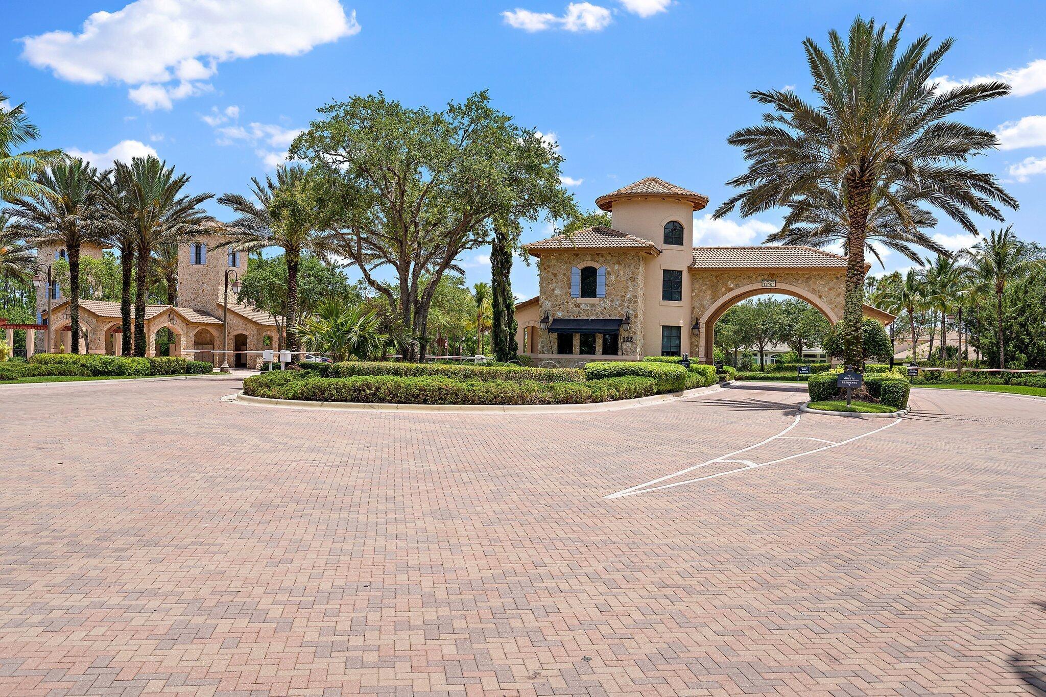 JUPITER COUNTRY CLUB - Residential