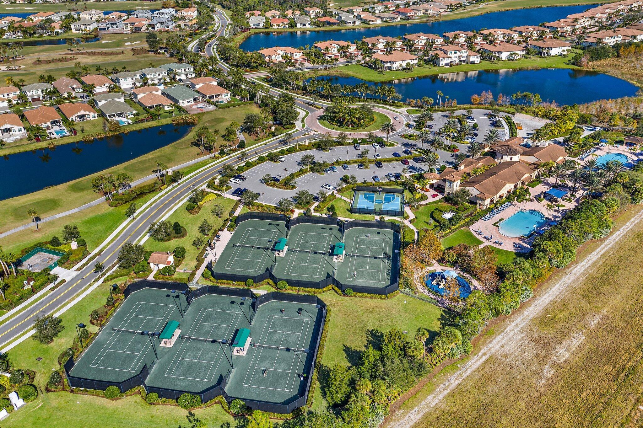 JUPITER COUNTRY CLUB - Residential