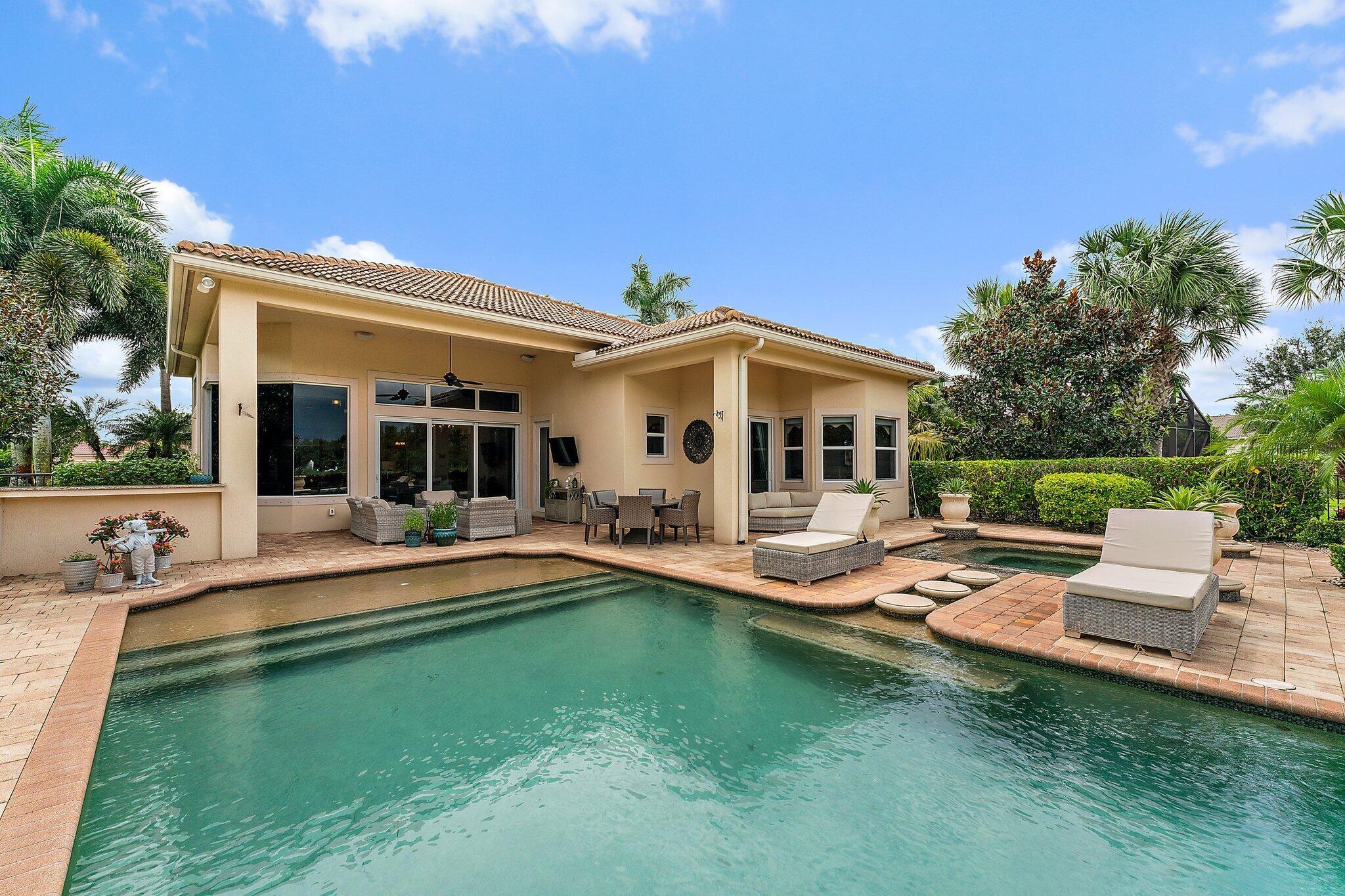 JUPITER COUNTRY CLUB - Residential