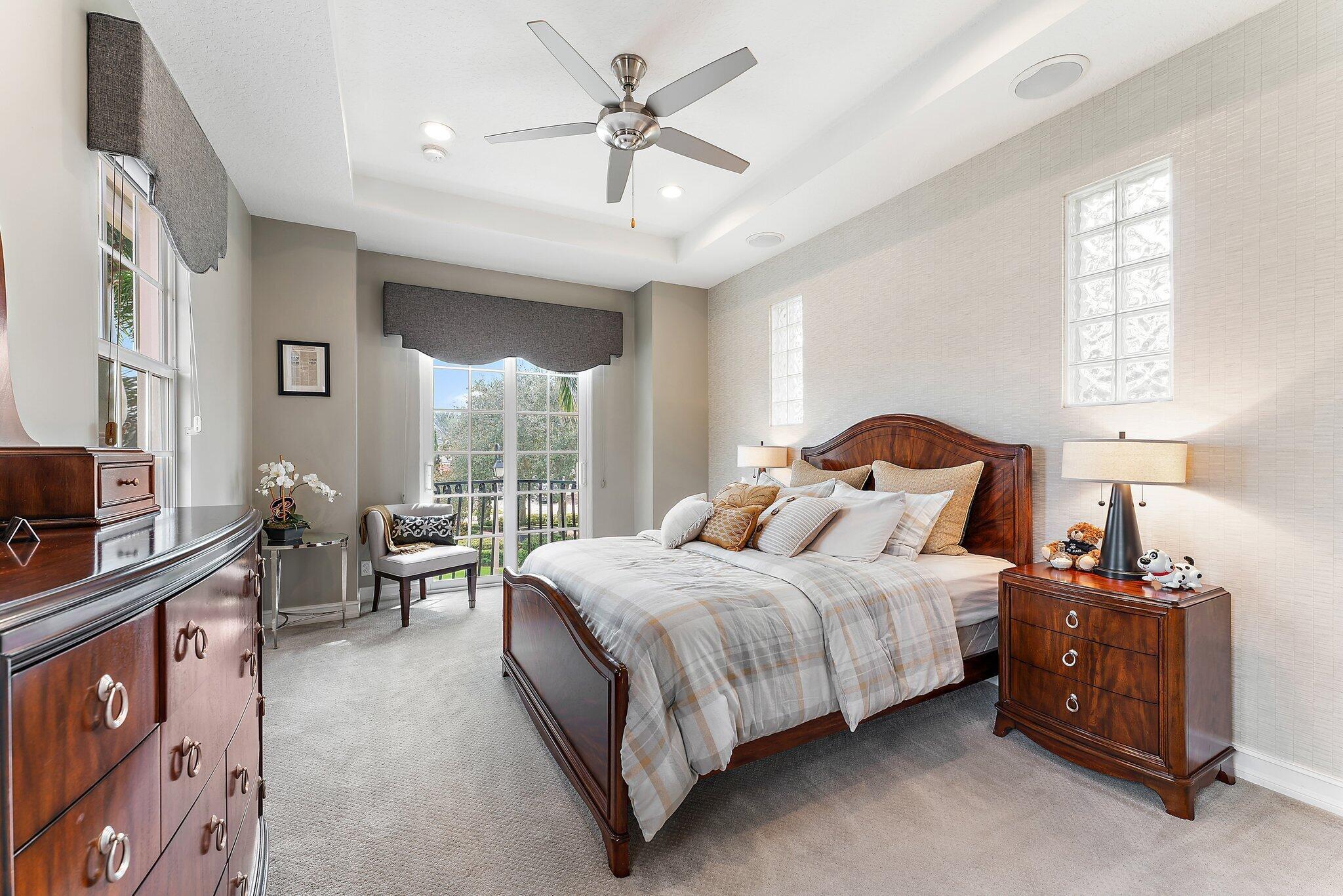 JUPITER COUNTRY CLUB - Residential