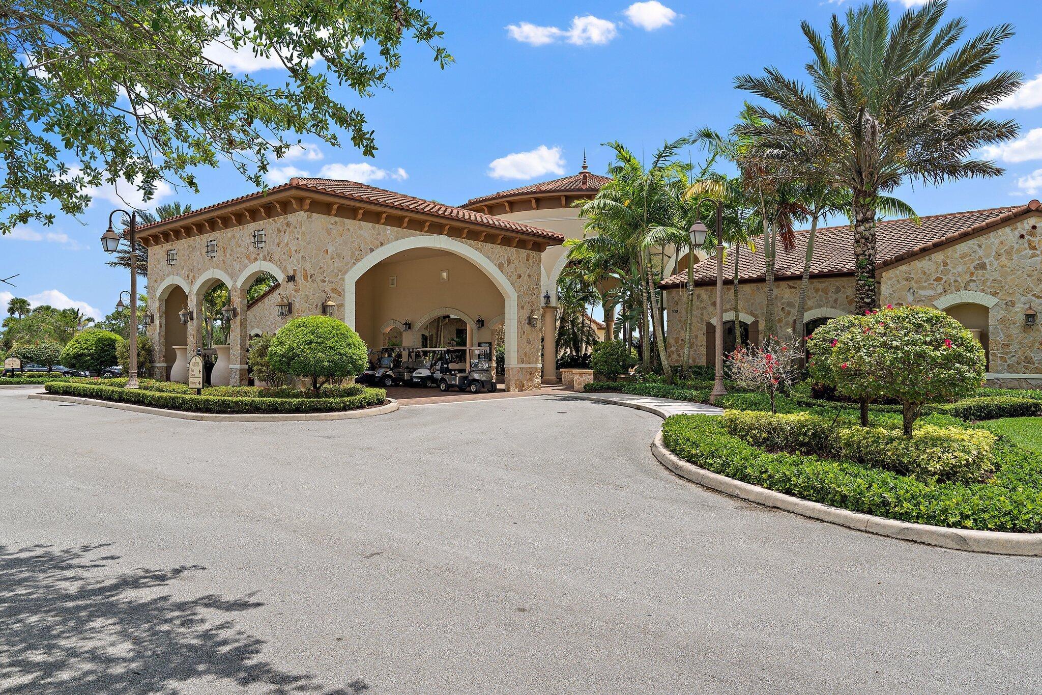 JUPITER COUNTRY CLUB - Residential
