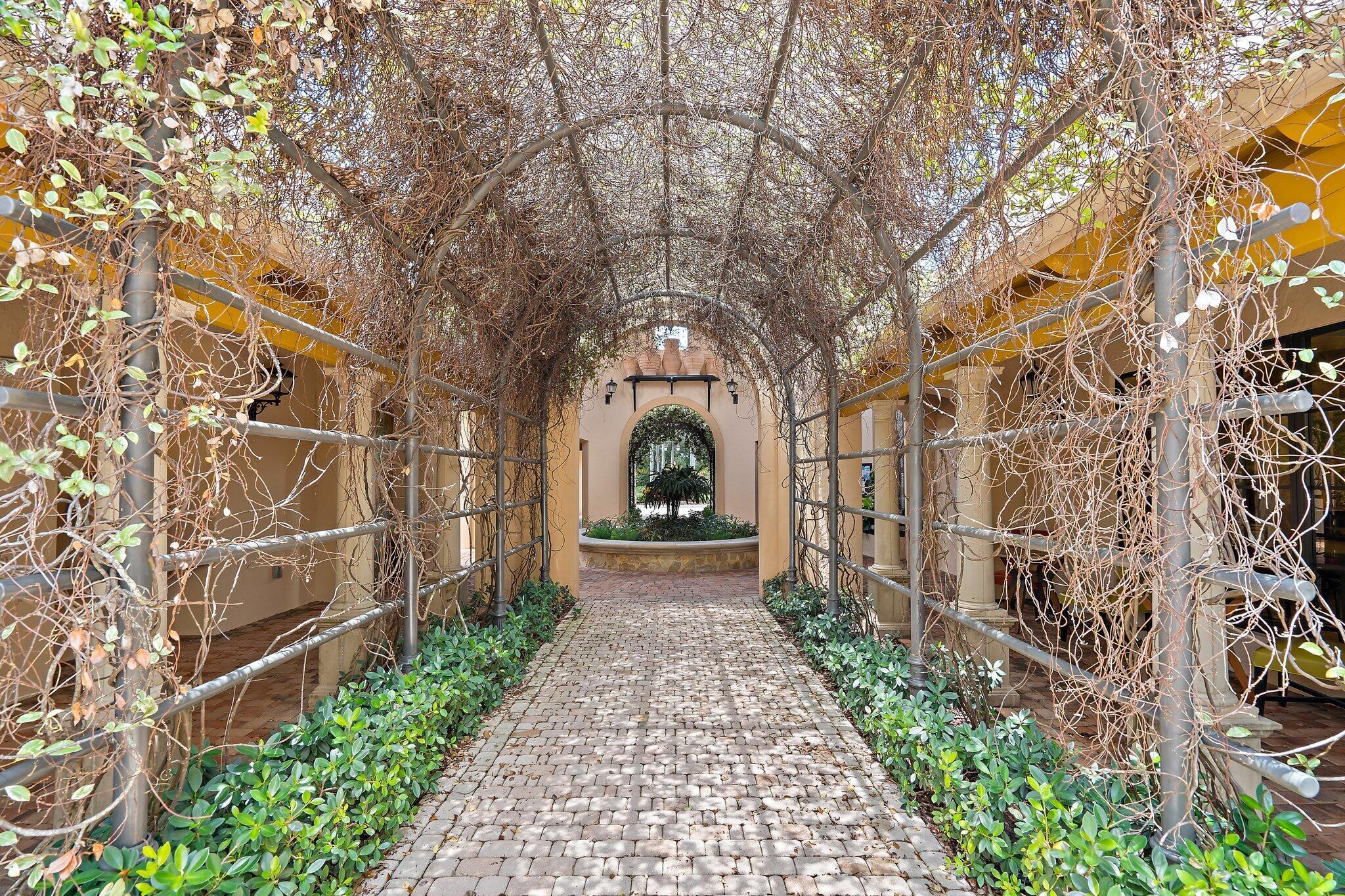 JUPITER COUNTRY CLUB - Residential