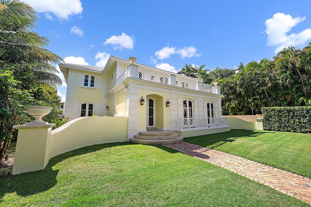 Photo of 210 Emerald Lane, Palm Beach, FL 33480 (MLS # R11169462)