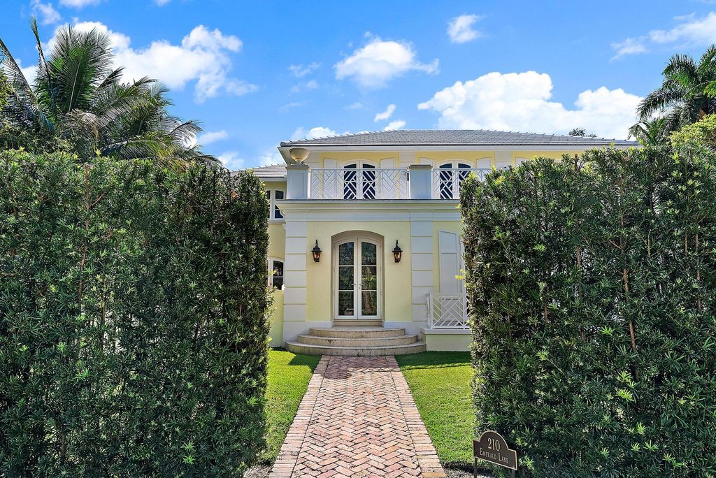 Photo of 210 Emerald Lane, Palm Beach, FL 33480 (MLS # R11169462)