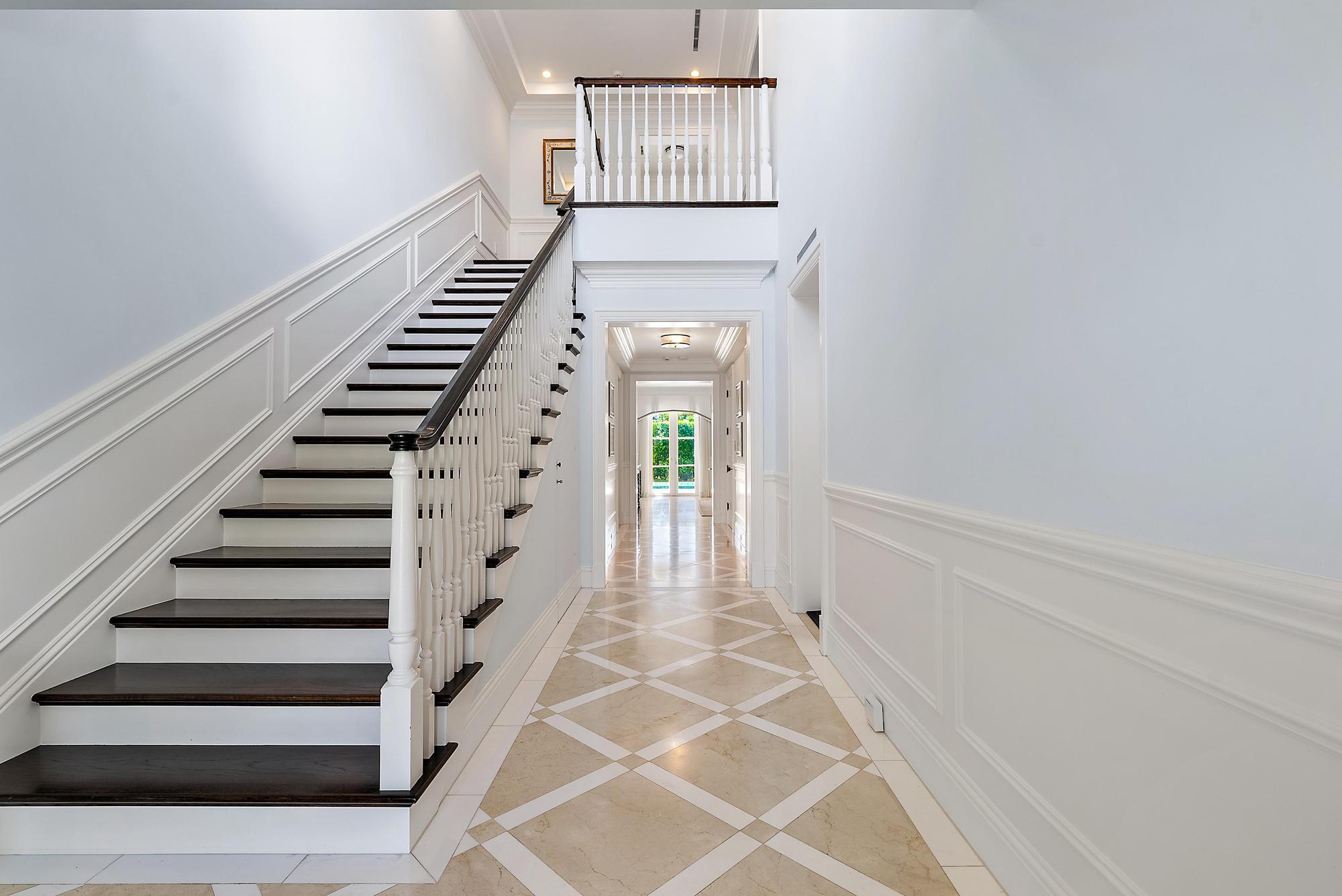 210 Emerald Lane, Palm Beach, FL, 33480/$55,000 3 210 Emerald Lane